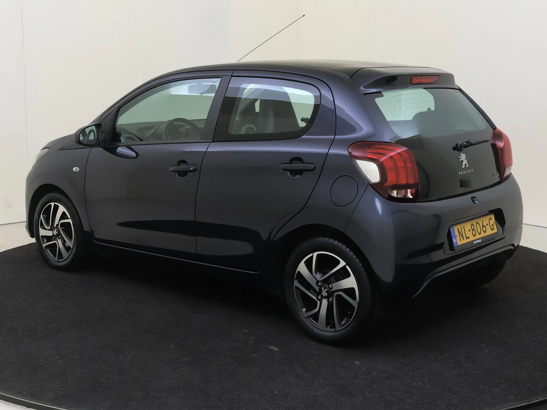 Peugeot-108-image-2