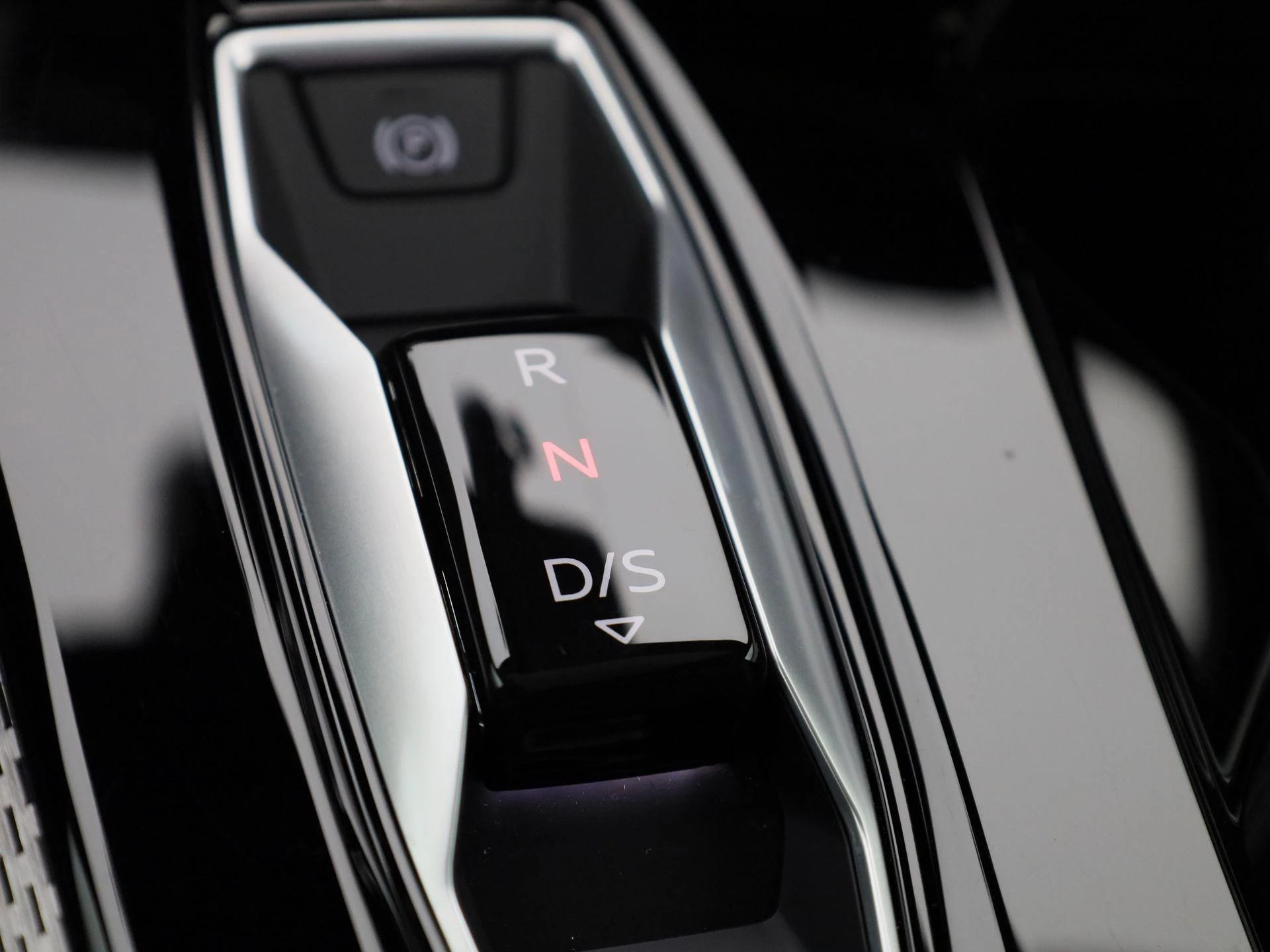 Audi A5 Avant 2.0 e-hybrid quattro S edition Competition