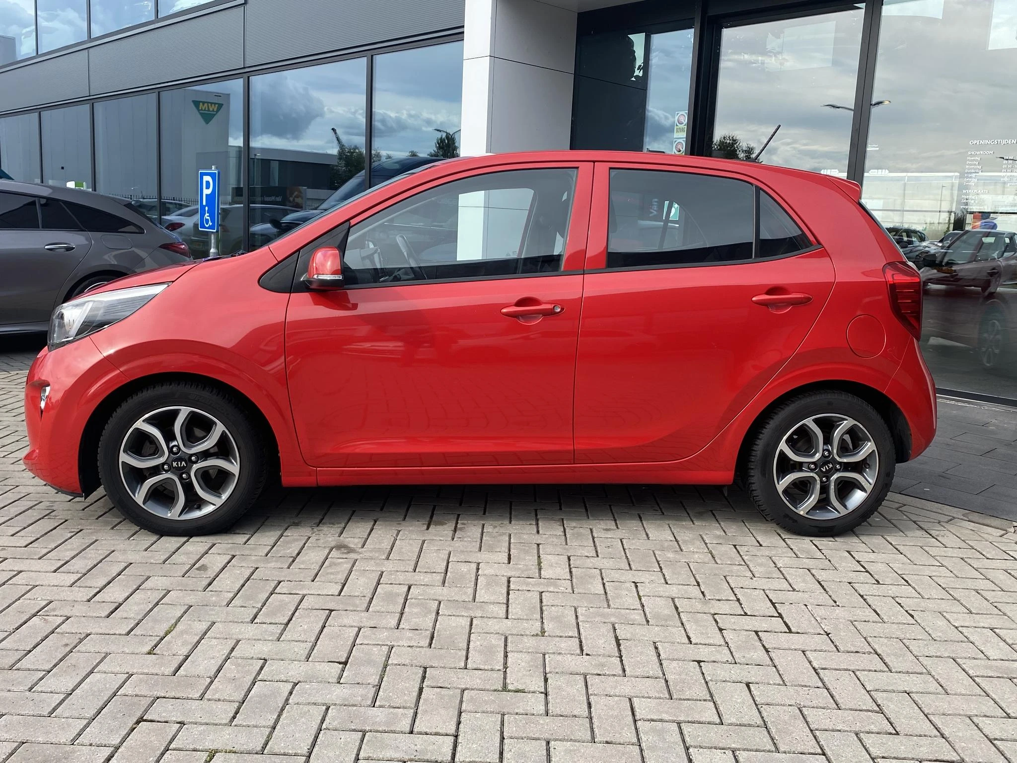 Kia-Picanto-image-1