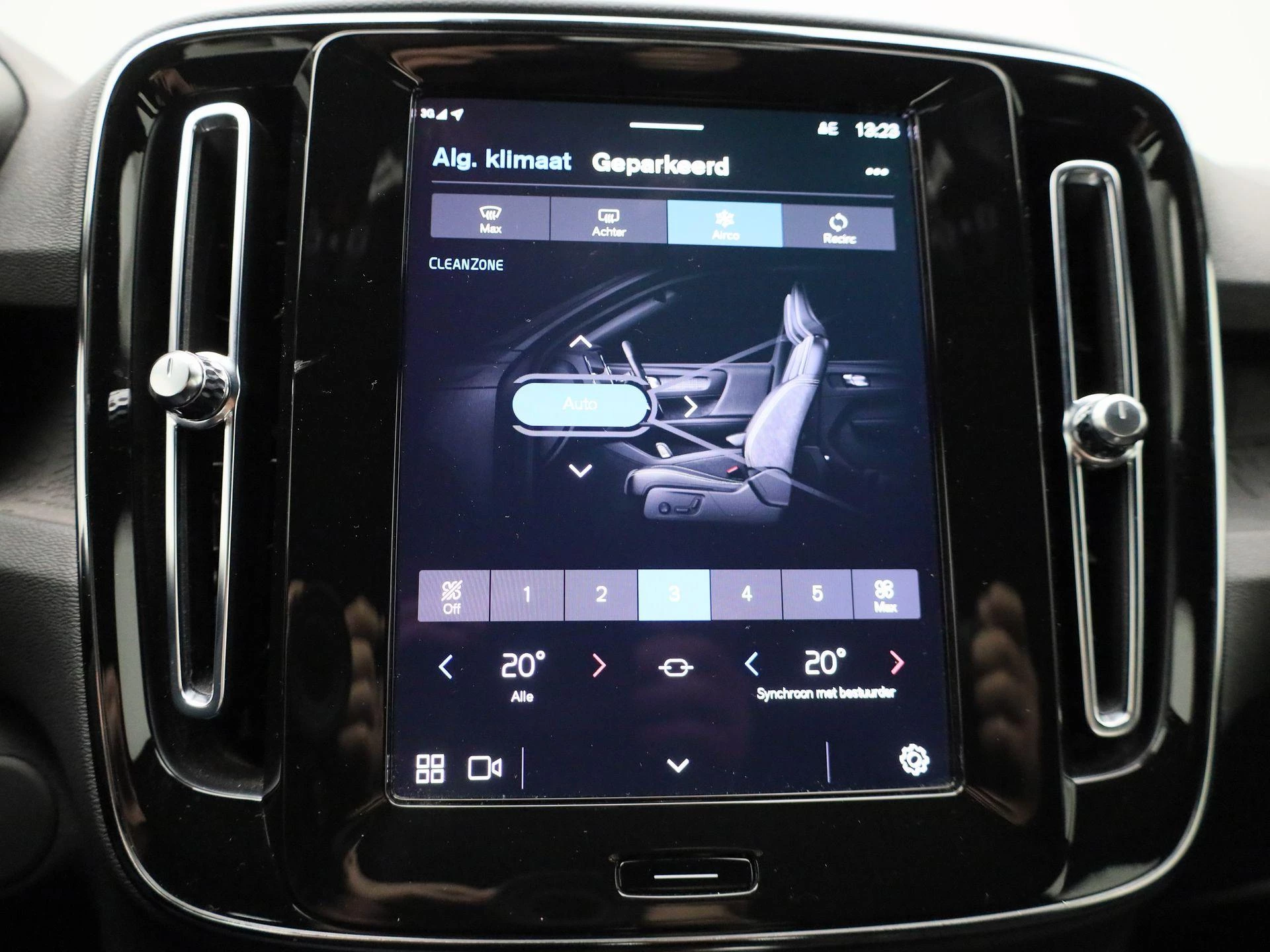 Volvo XC40 Recharge Core