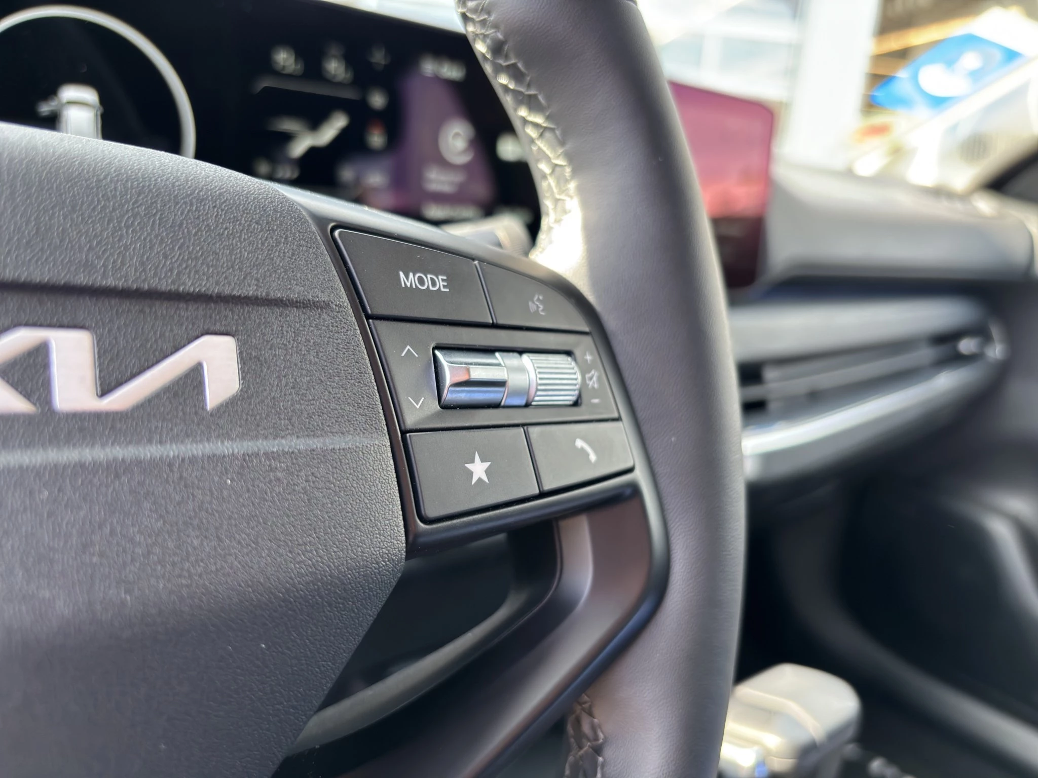 Kia K4 Spirit 1.6 T-GDI 110 kW DCT Schräghecklimousine. 5-türig