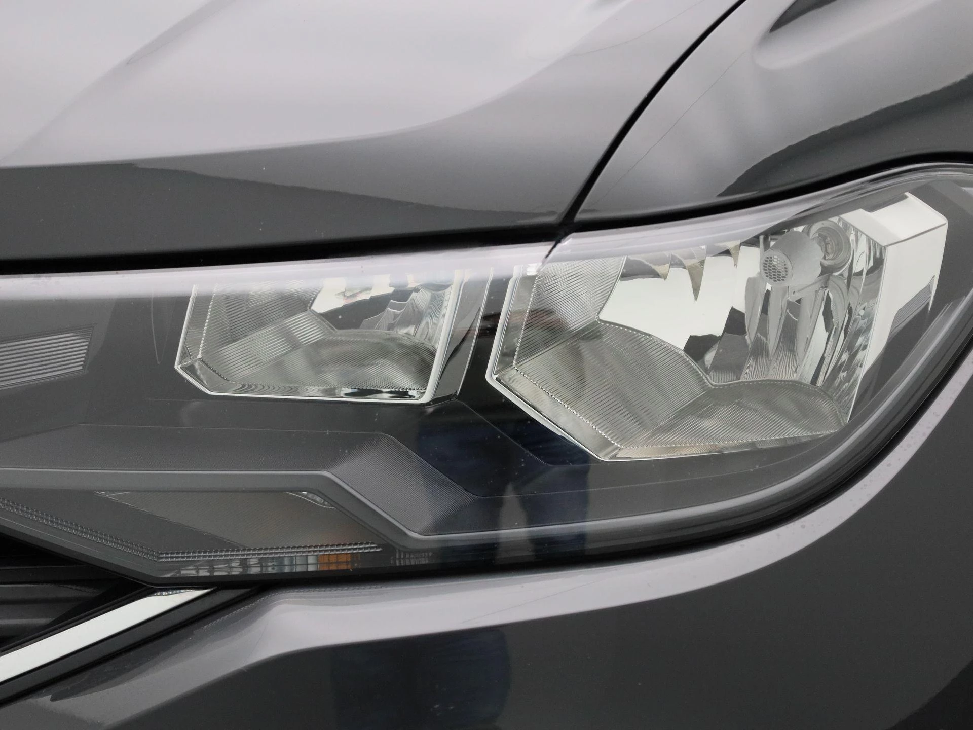 Volkswagen-T-Cross-image-13