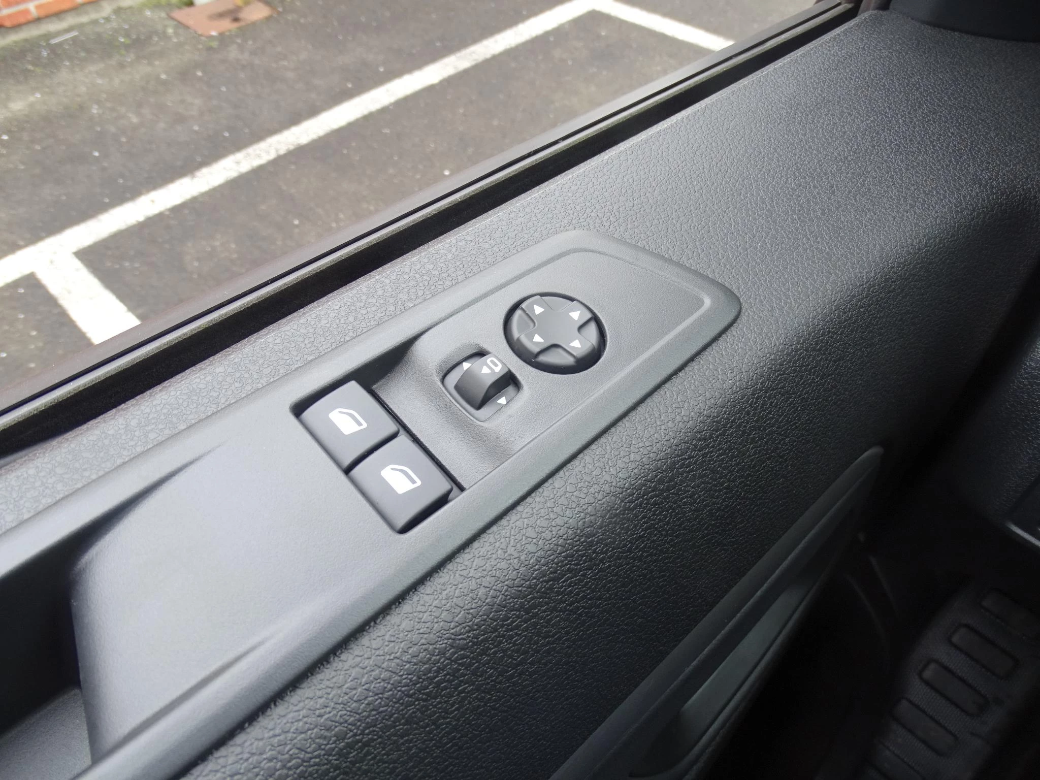Opel Vivaro 2.0 BlueHDi 180 S&S EAT8 €6.4 DC L3H1
