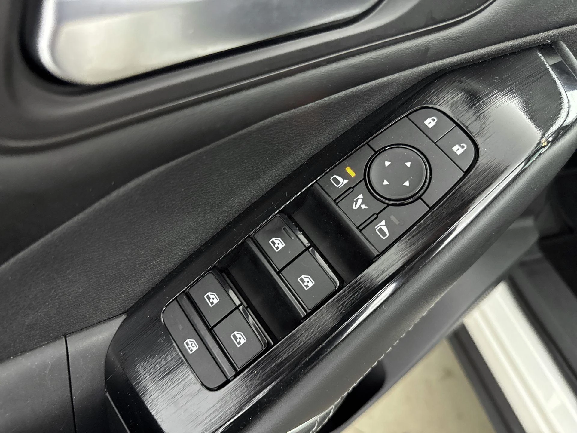 Nissan-QASHQAI-image-19