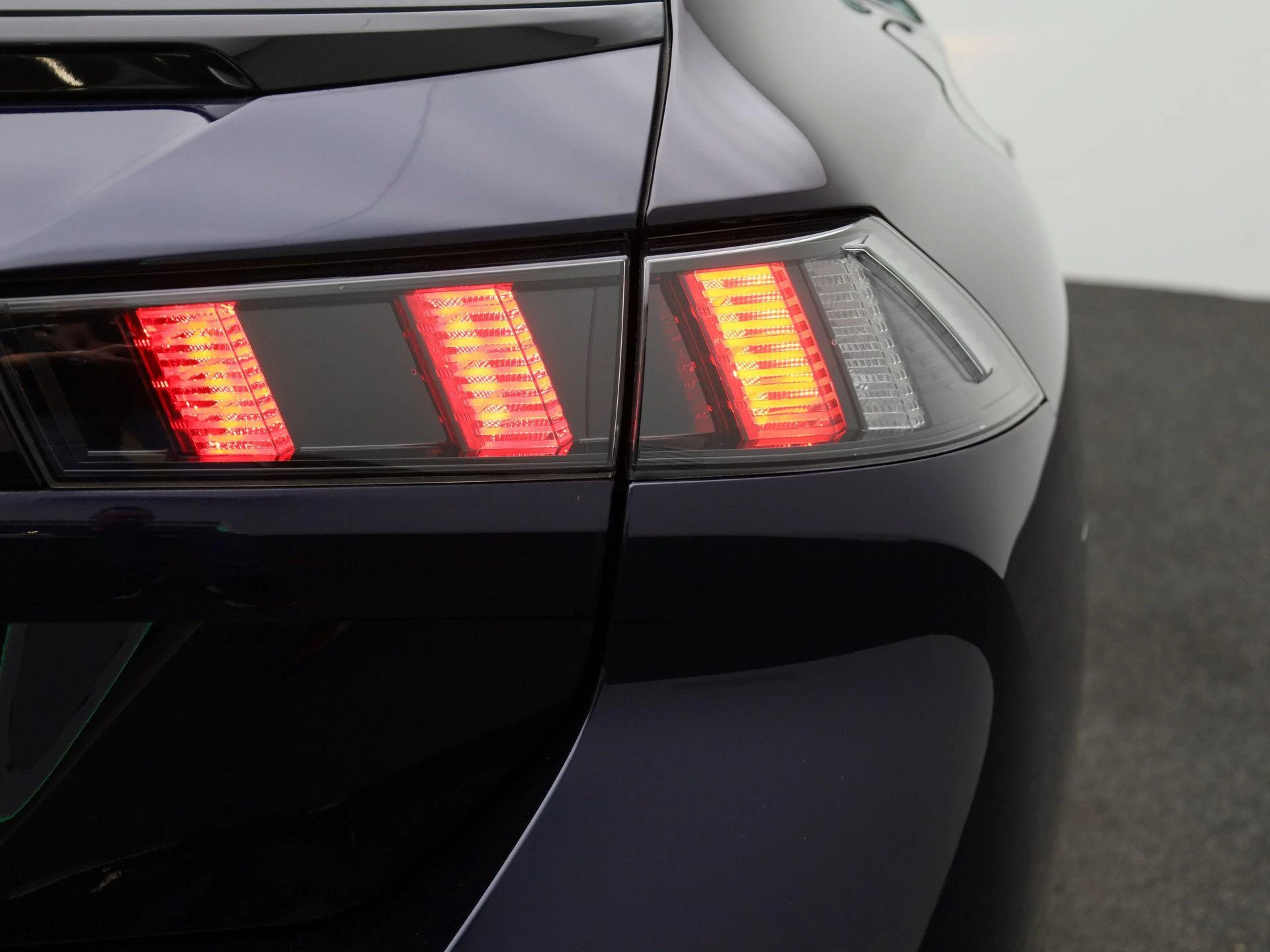 Peugeot-508-image-36