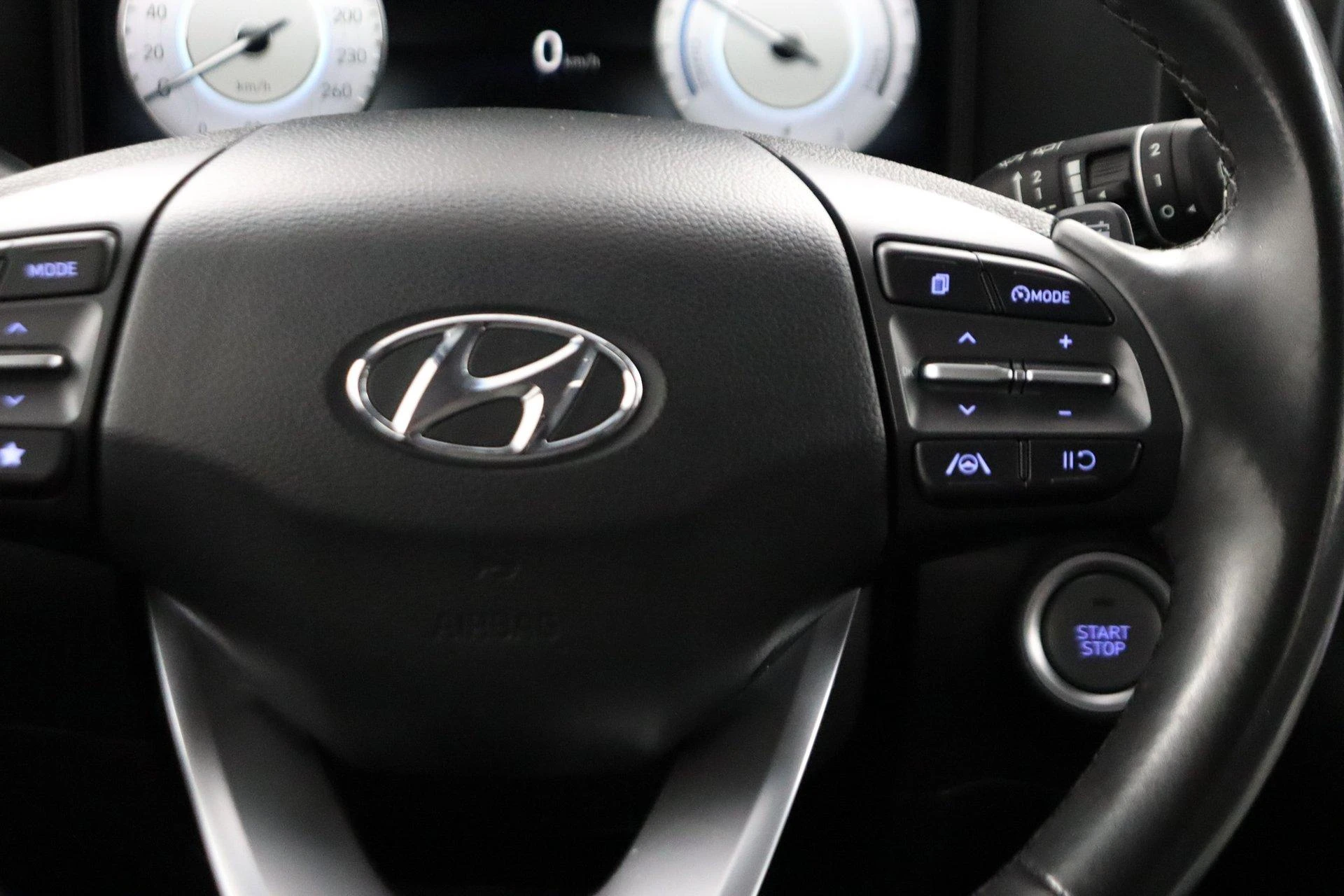 Hyundai-Kona-image-17