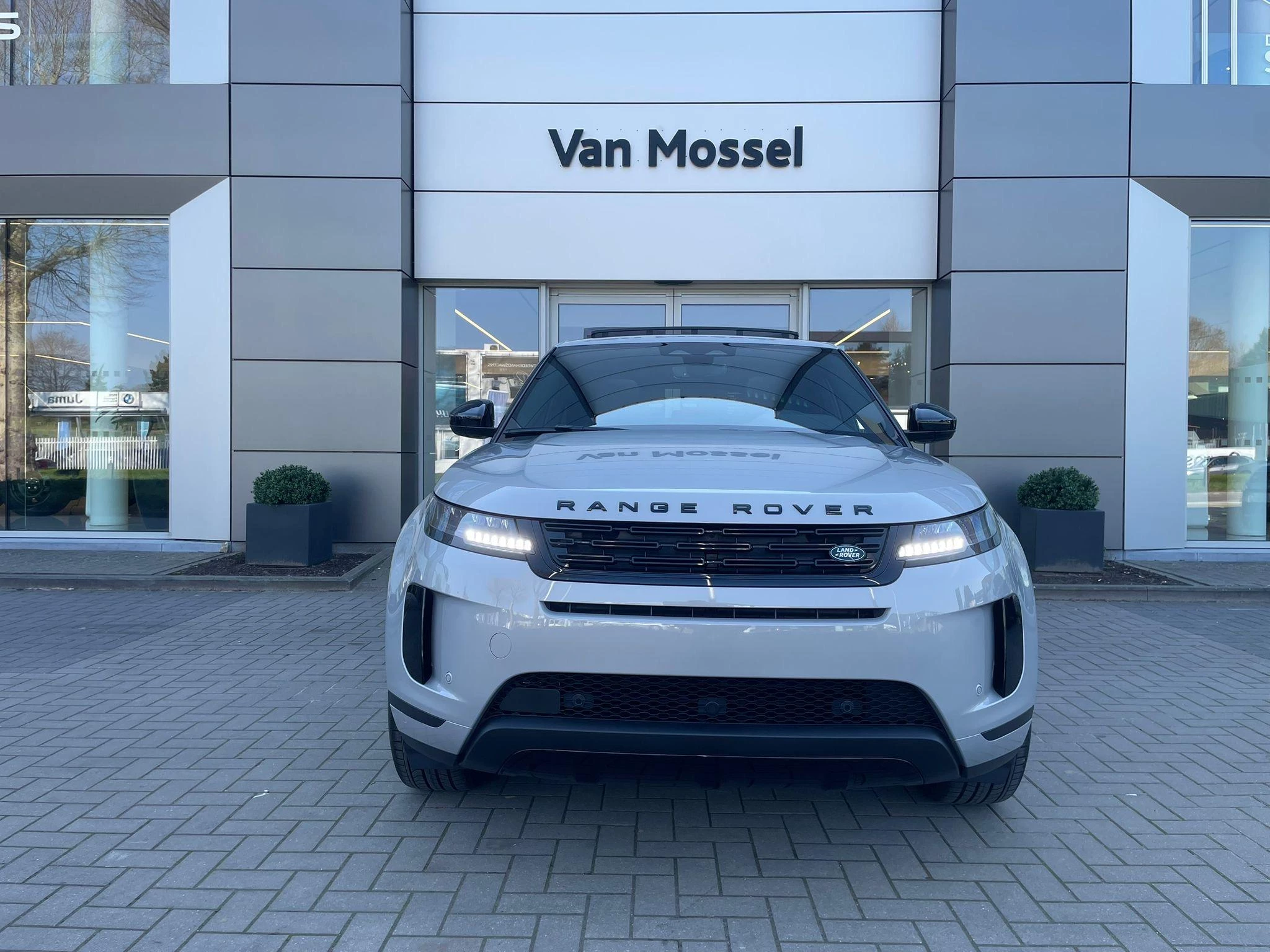 Land Rover Range Rover Evoque P160 S FWD Auto. 26.5MY