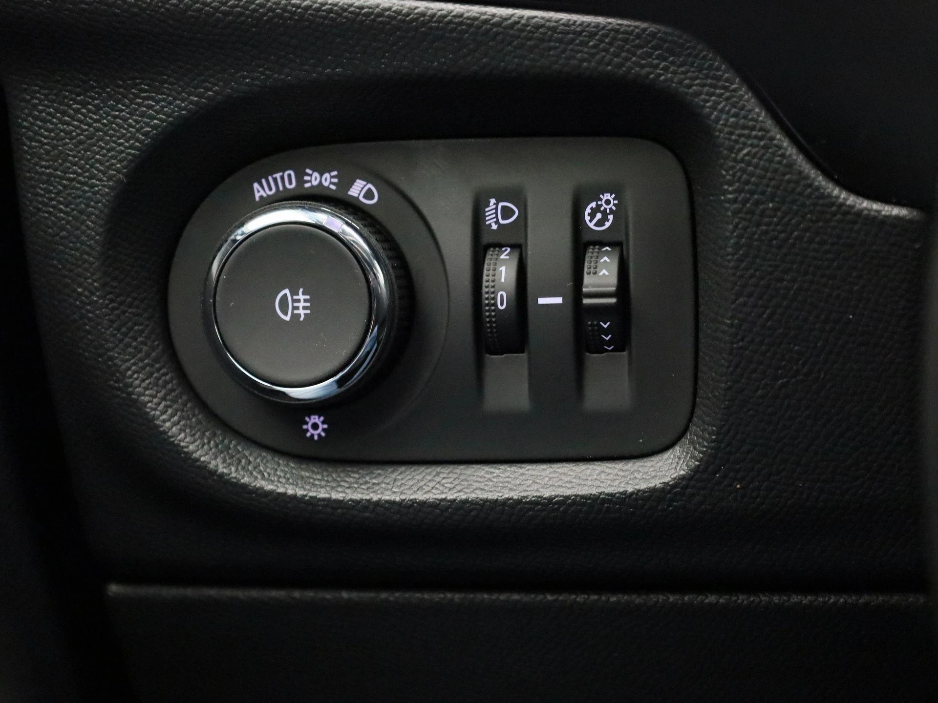 Opel-Corsa-e-image-23