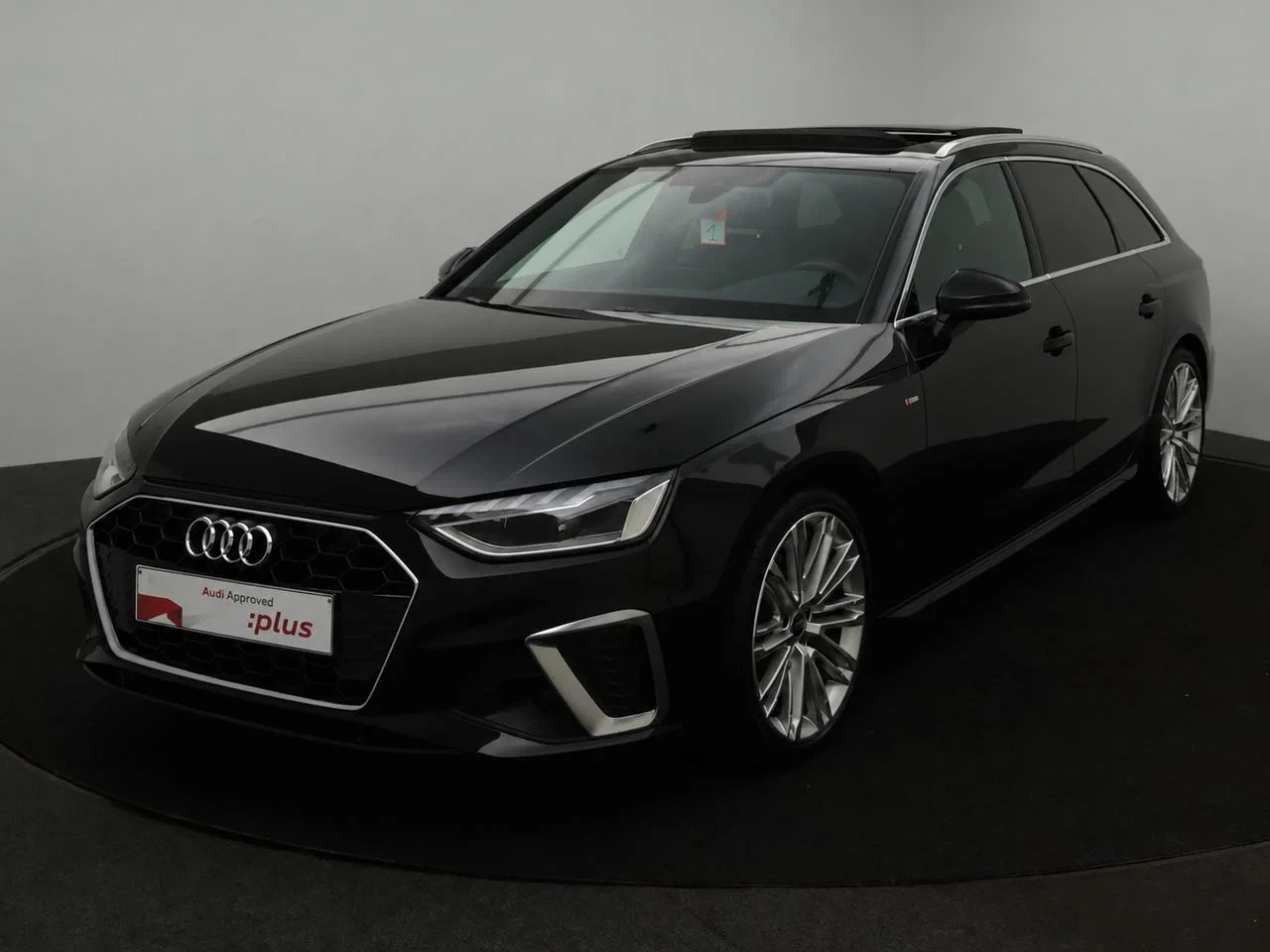 Audi-A4-image-0