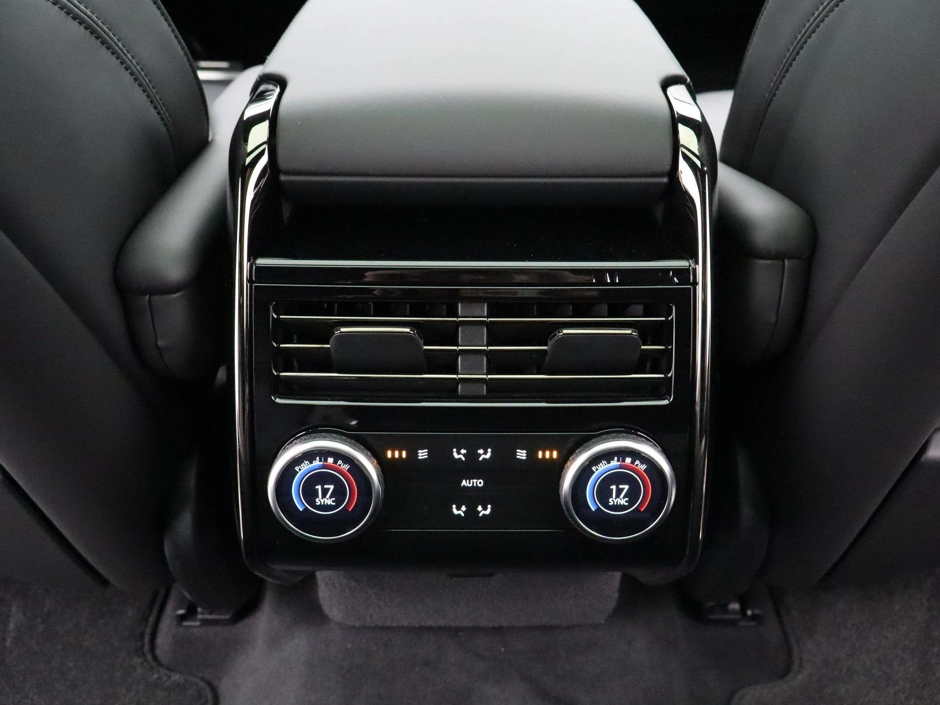 Land Rover-Range Rover Sport-image-38