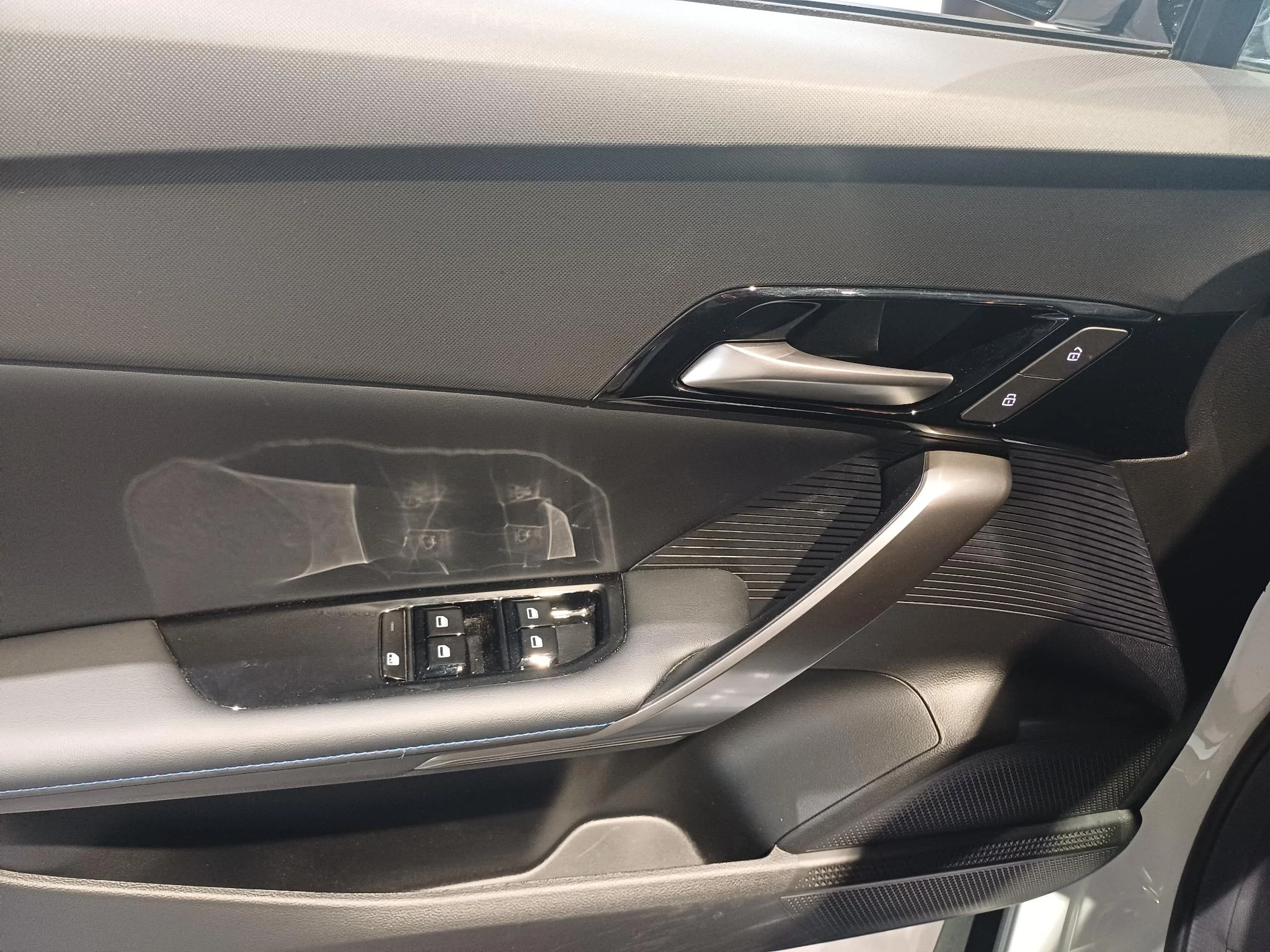 MG MG4 EV 64 kWh Luxury