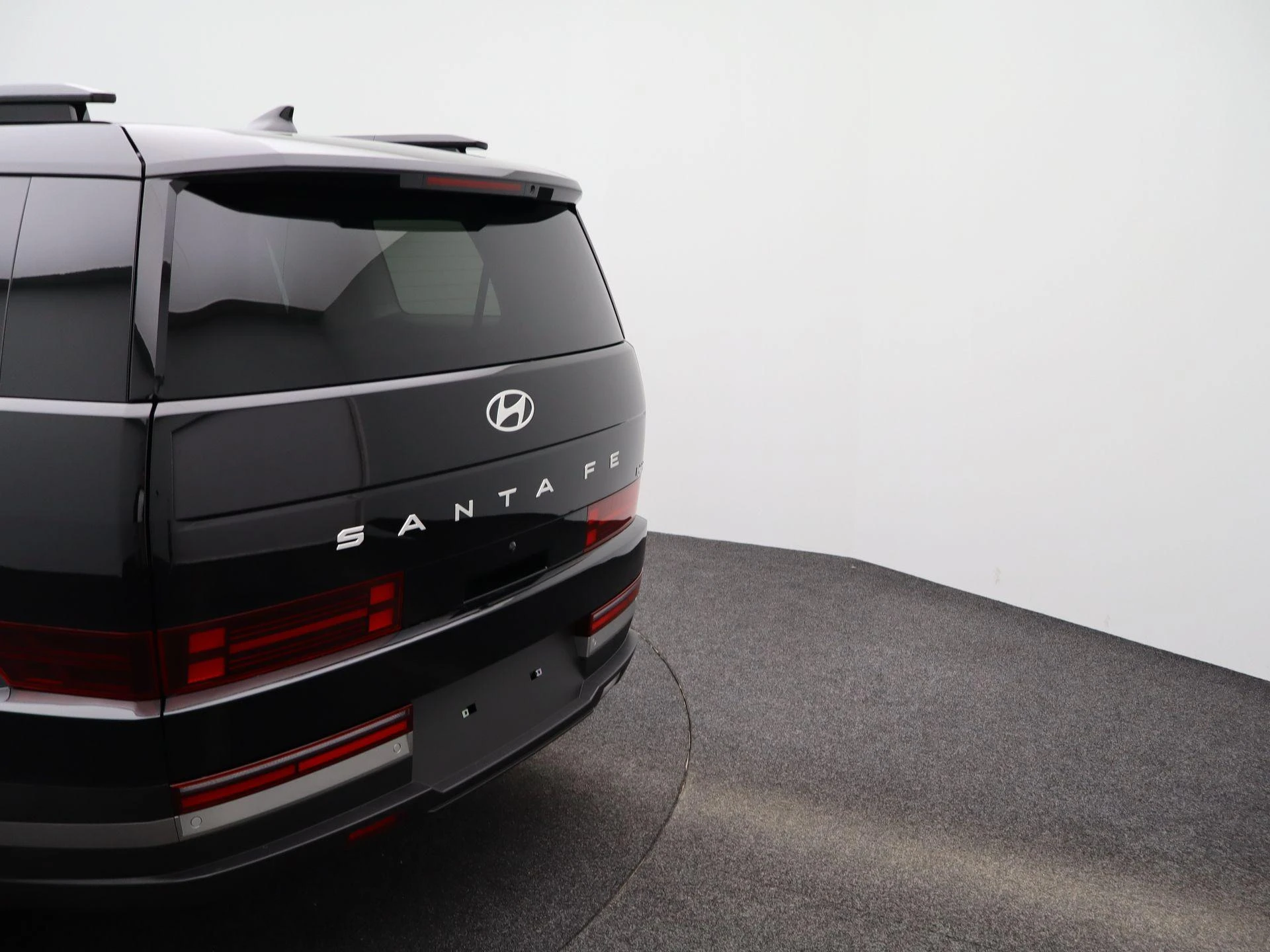 Hyundai-Santa Fe-image-40