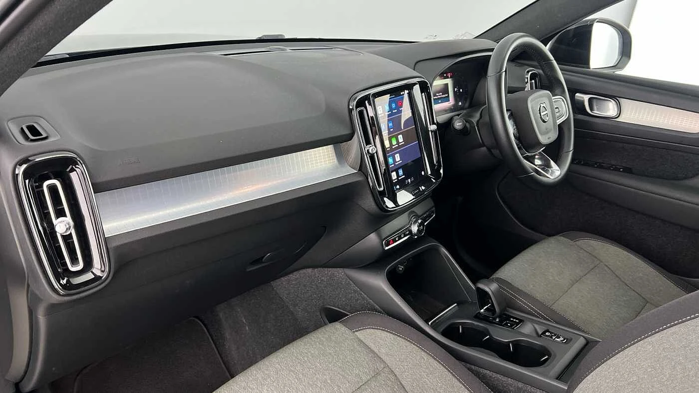 Volvo-XC40-image-3