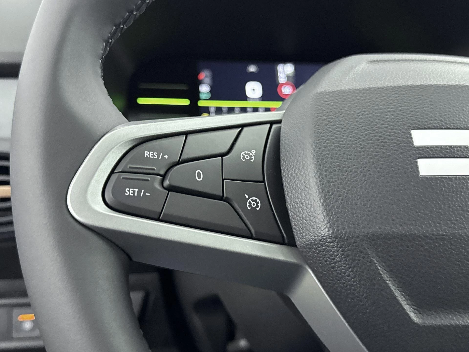 Dacia-Sandero Stepway-image-5