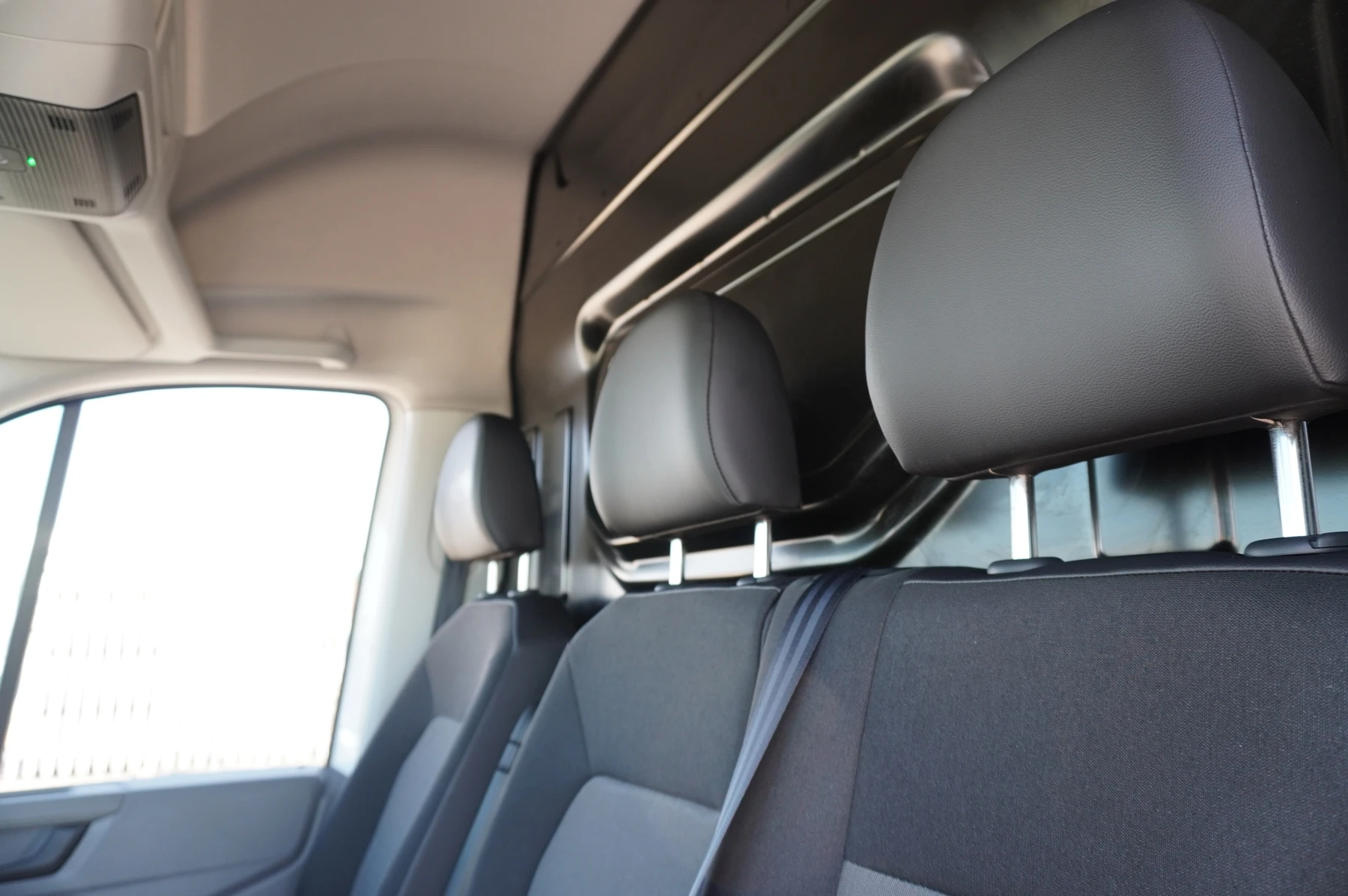 Volkswagen-Crafter-image-9