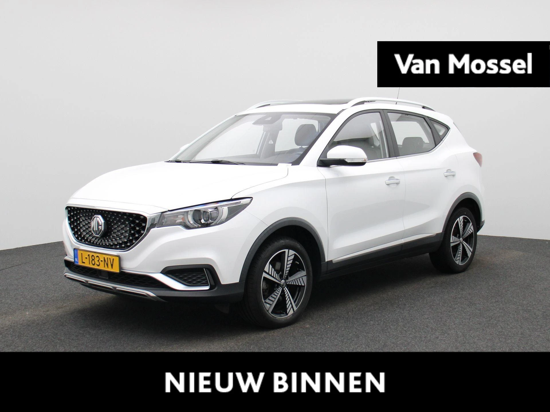 MG-ZS EV-image-0