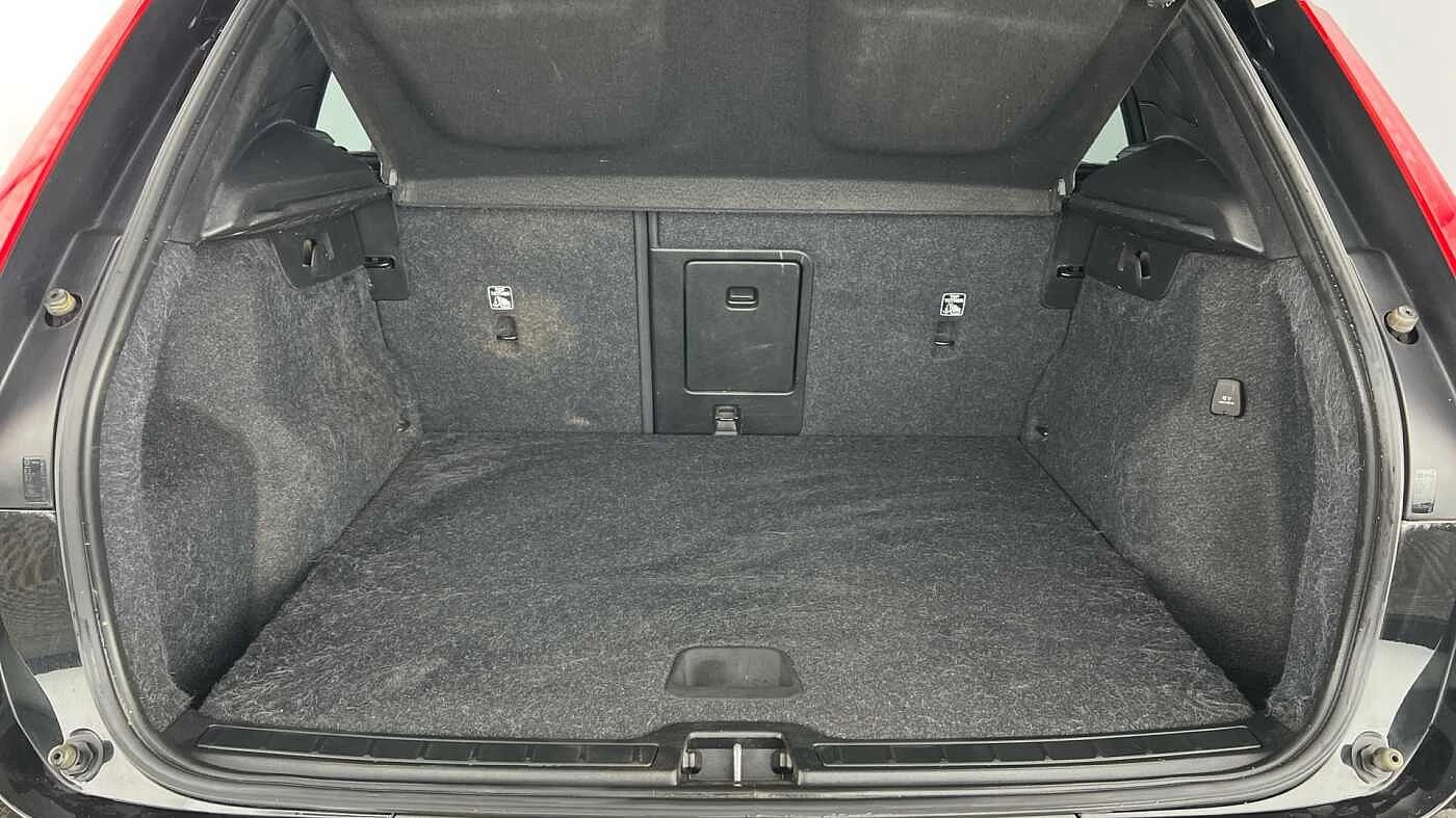 Volvo-XC40-image-4