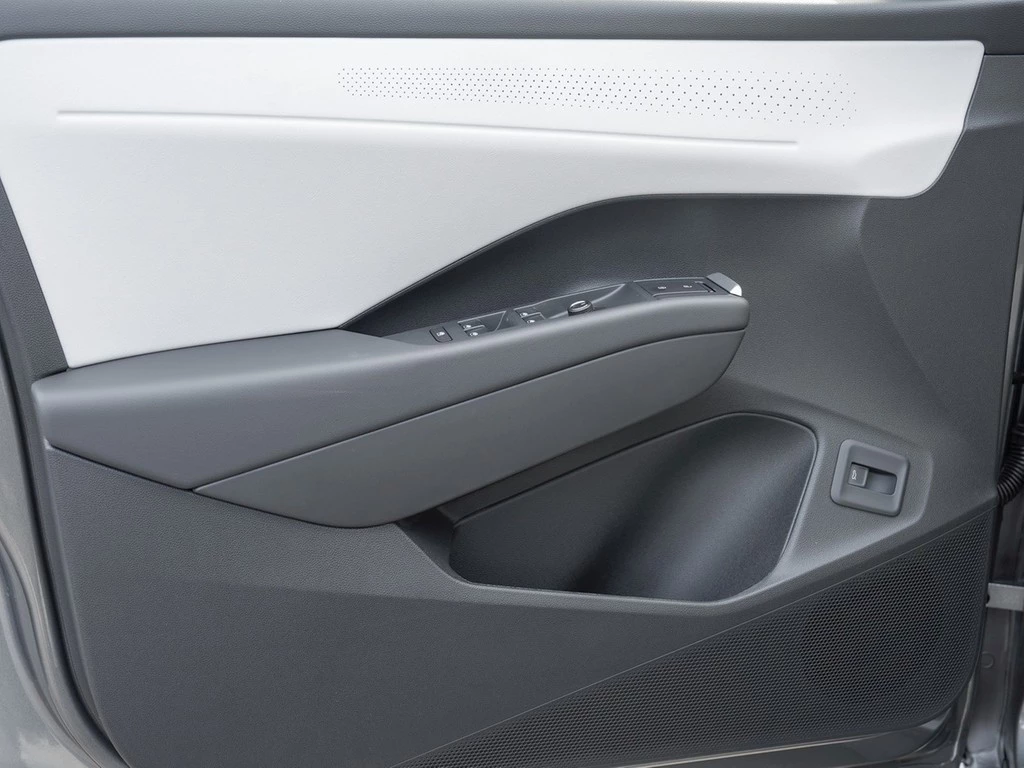 Volkswagen T-Roc Style Nav IQ-Light AHV RearView