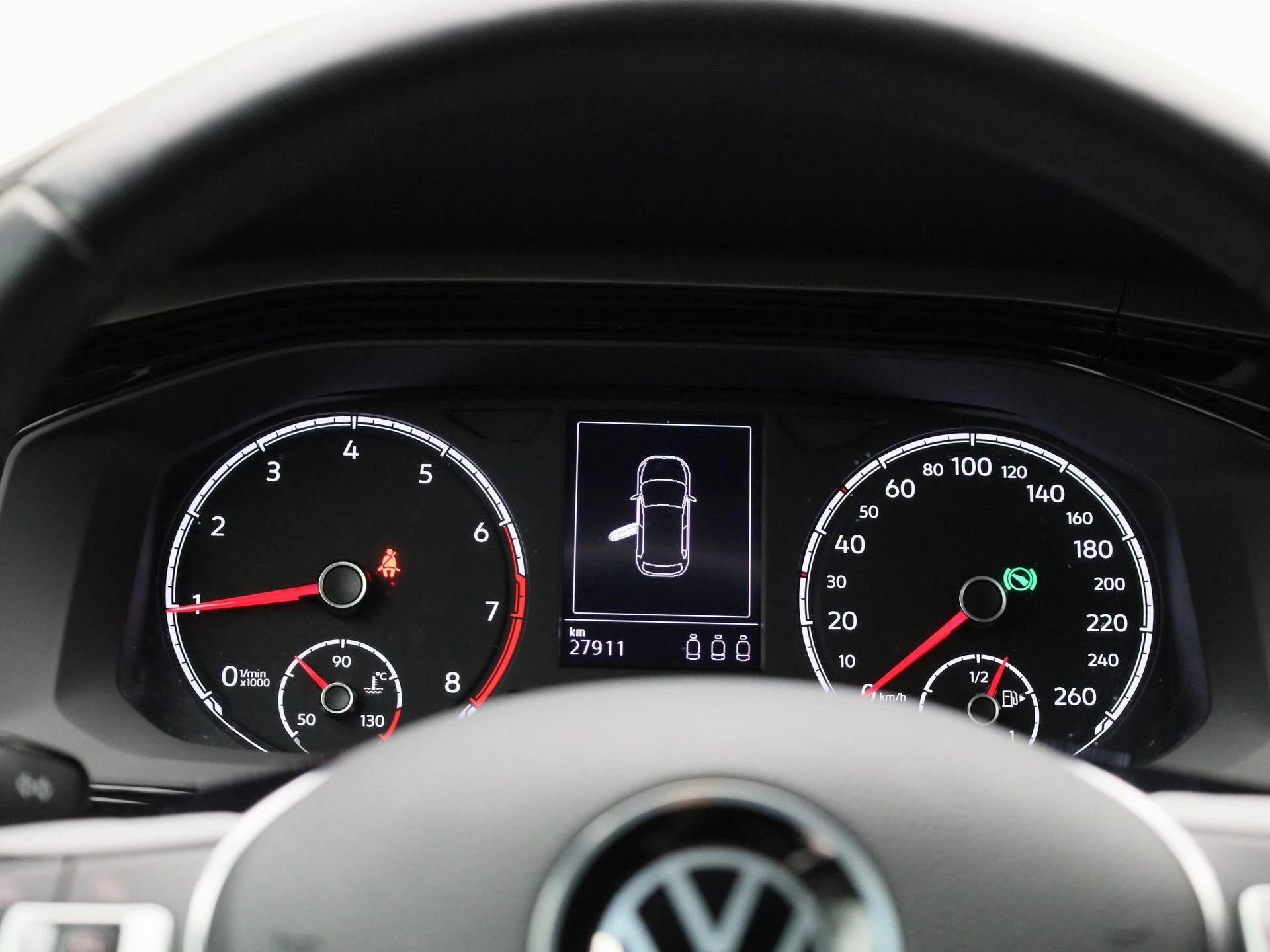Volkswagen-Polo-image-7