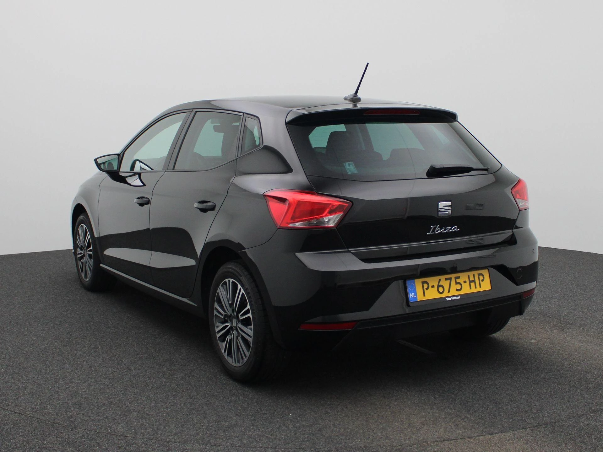 SEAT-Ibiza-image-1