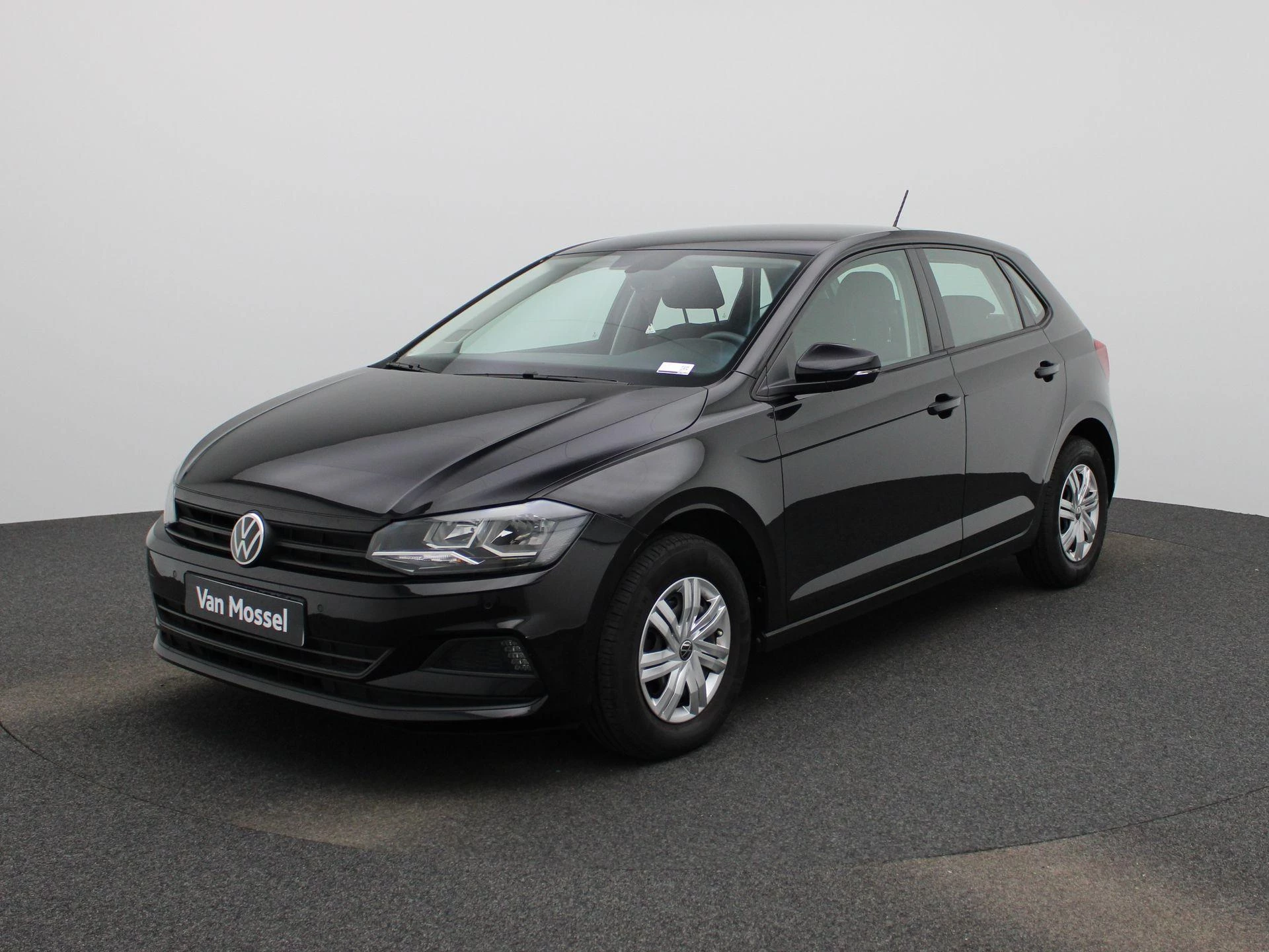 Volkswagen-Polo-image-0