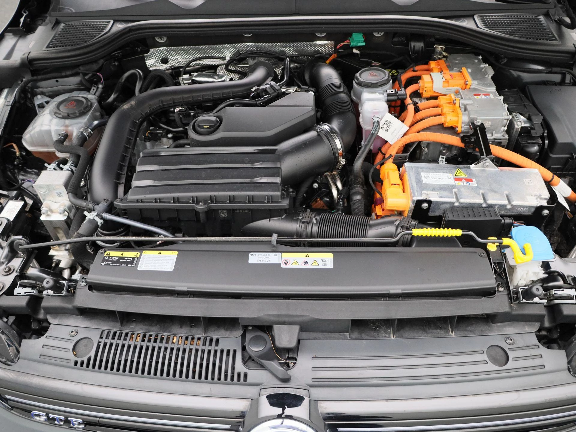 Volkswagen-Golf-image-38