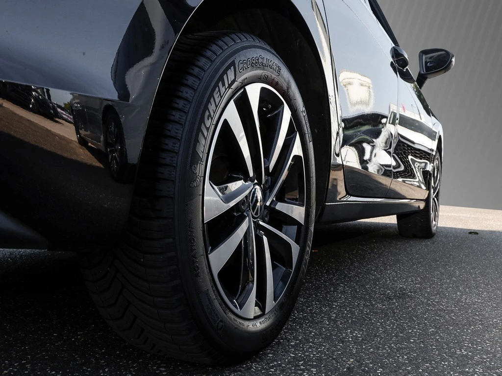 Volkswagen-Golf-image-4