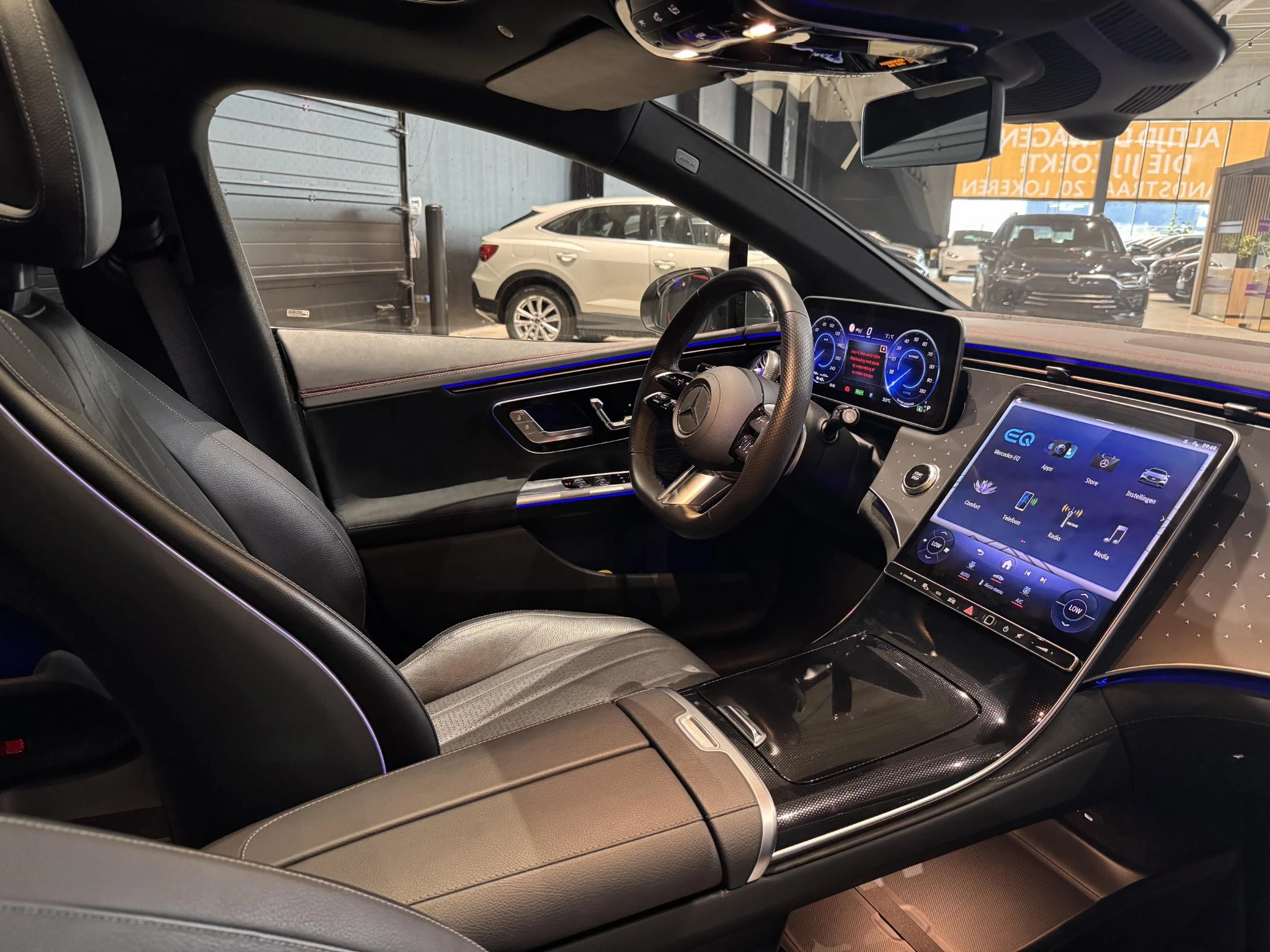 Mercedes-Benz-EQE-image-24