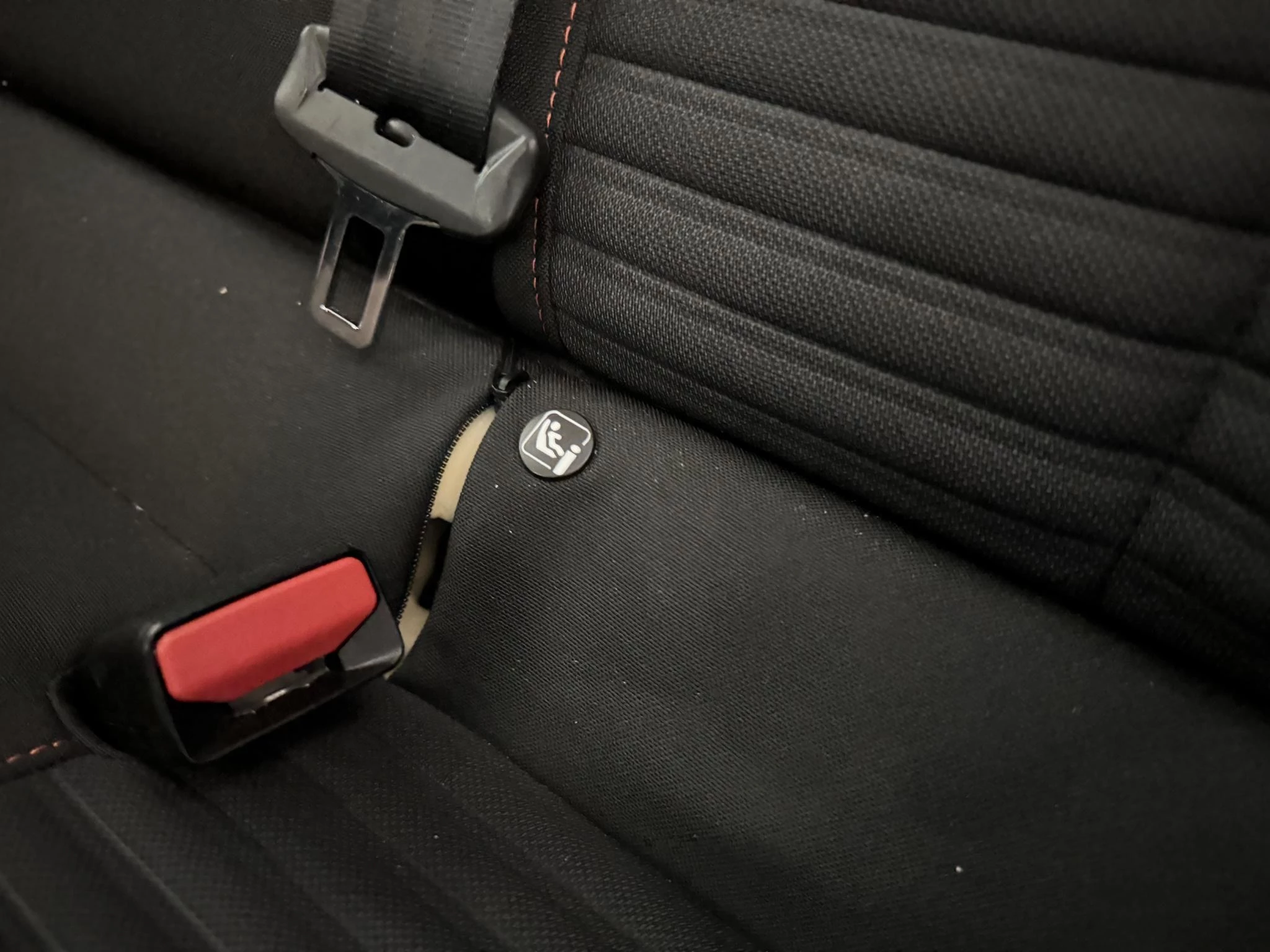 Peugeot-208-image-27