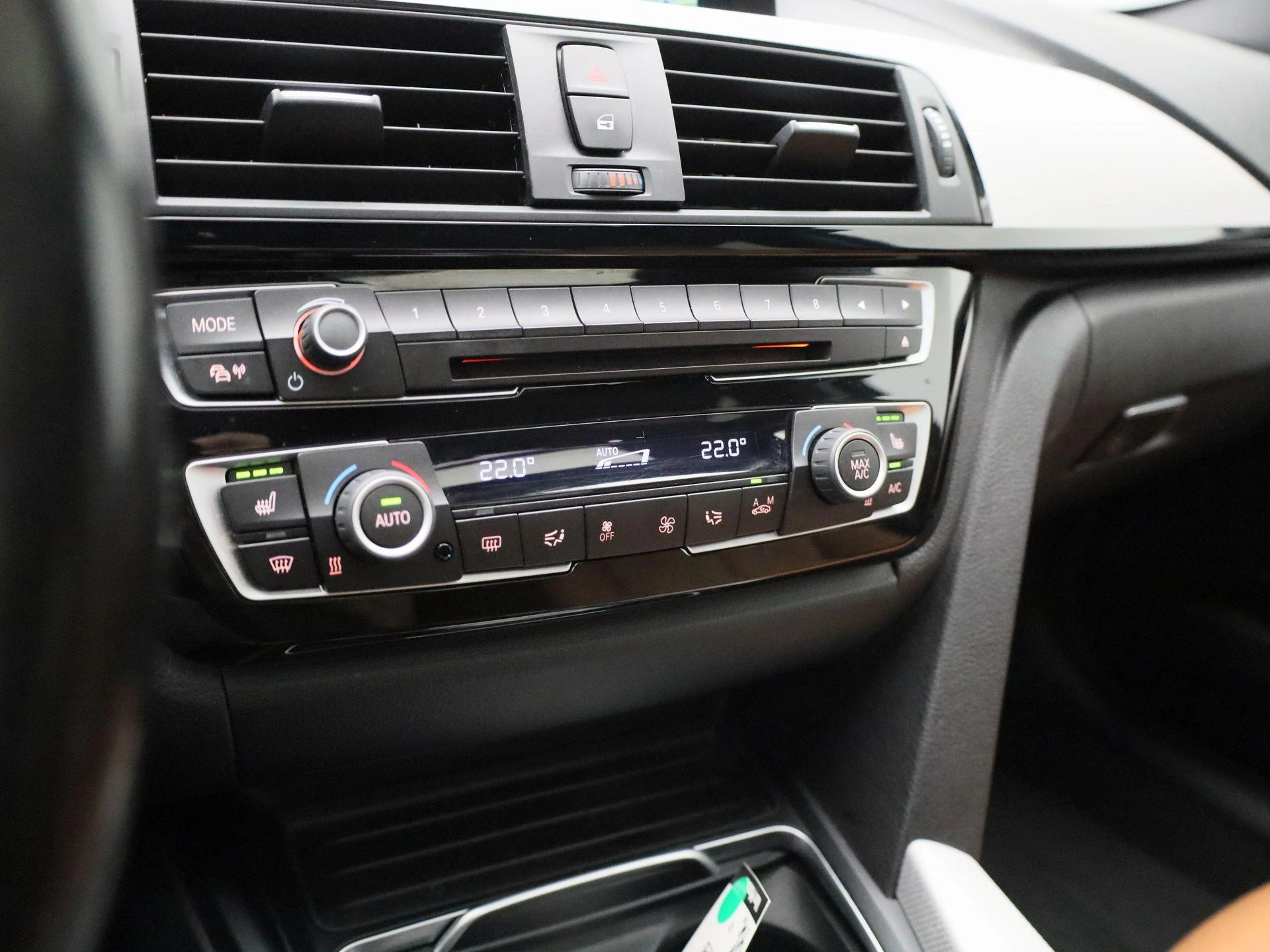 BMW-3 Serie-image-16