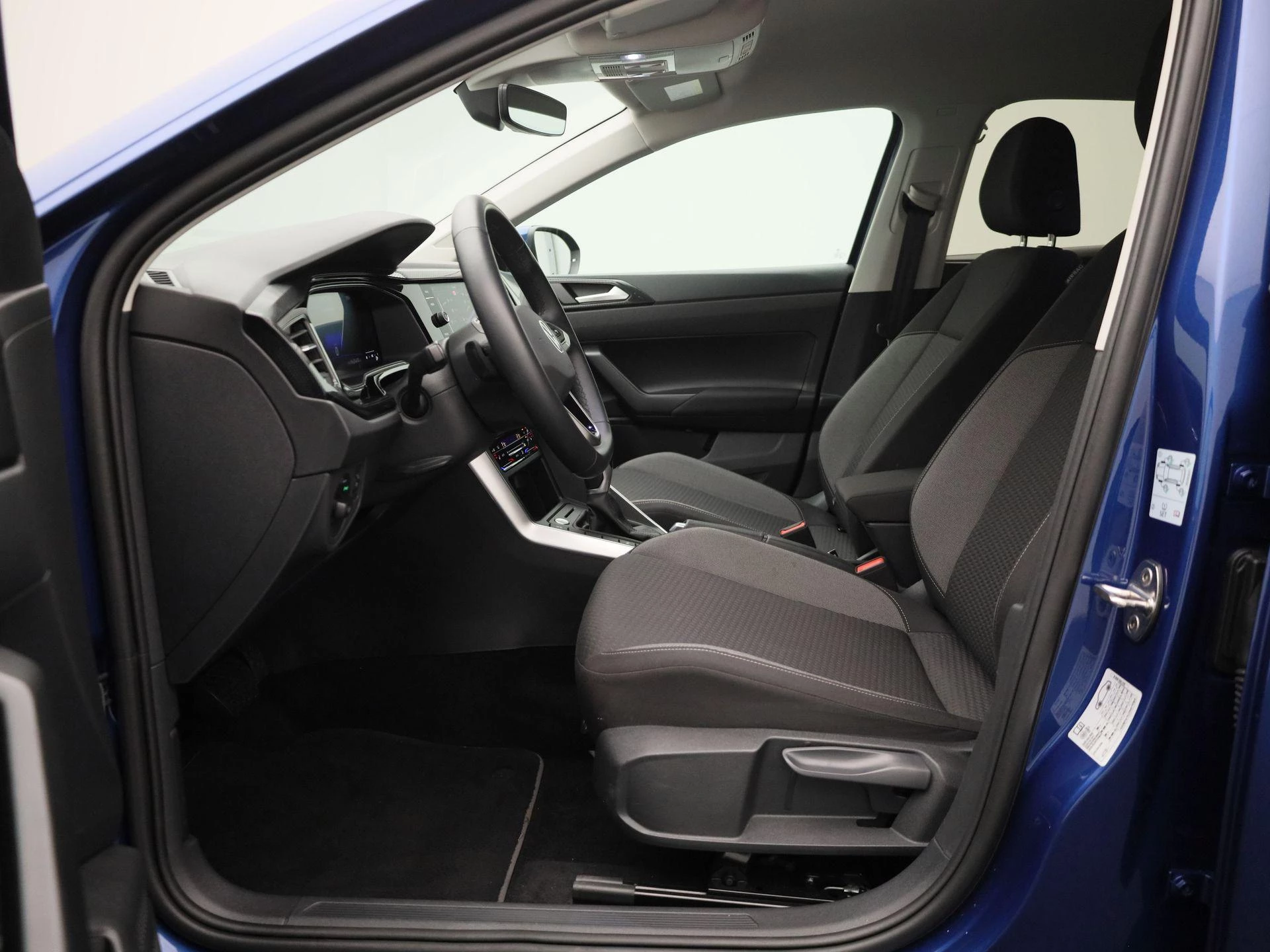 Volkswagen-Taigo-image-10