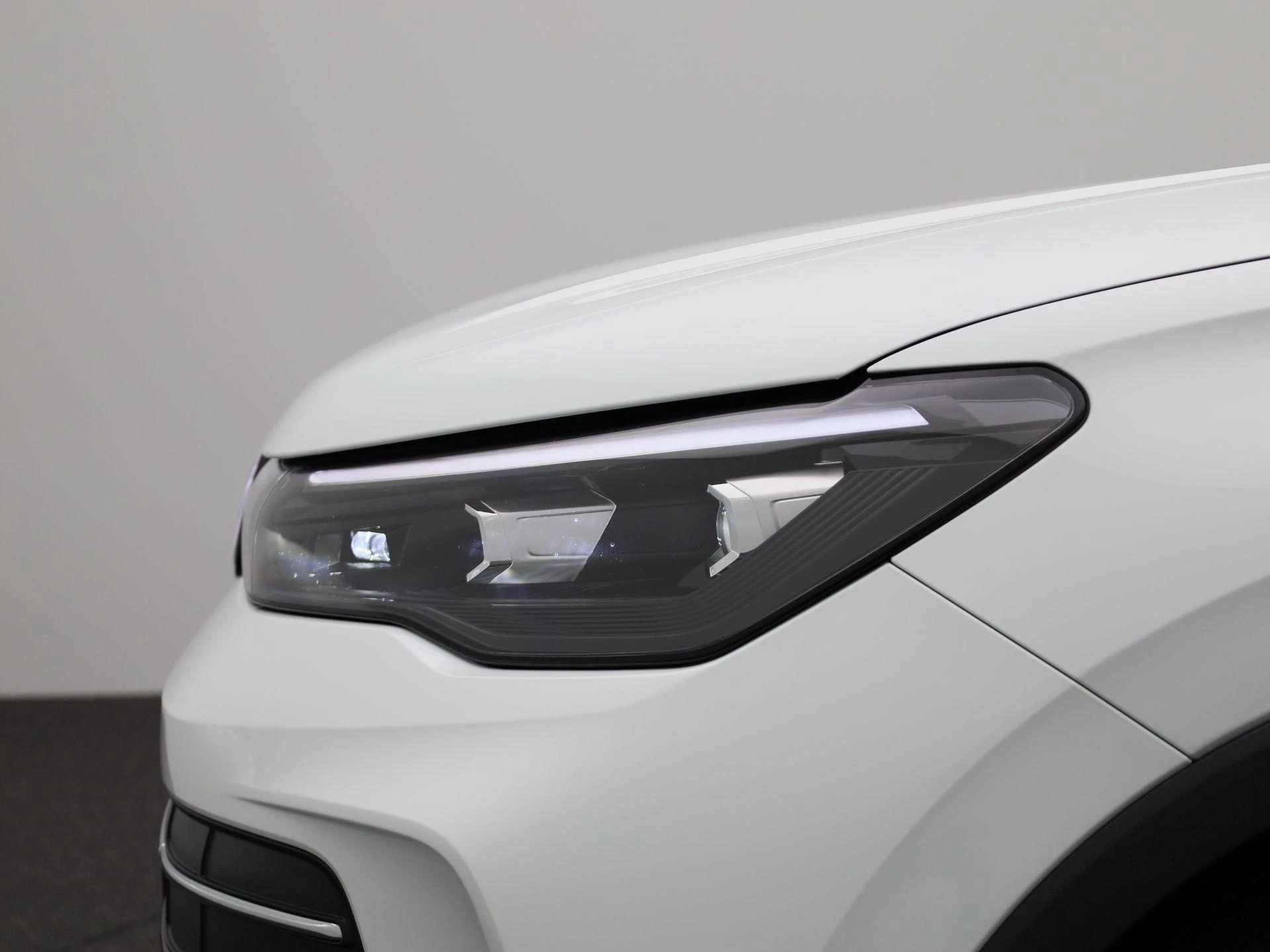 Volkswagen-Tiguan-image-15