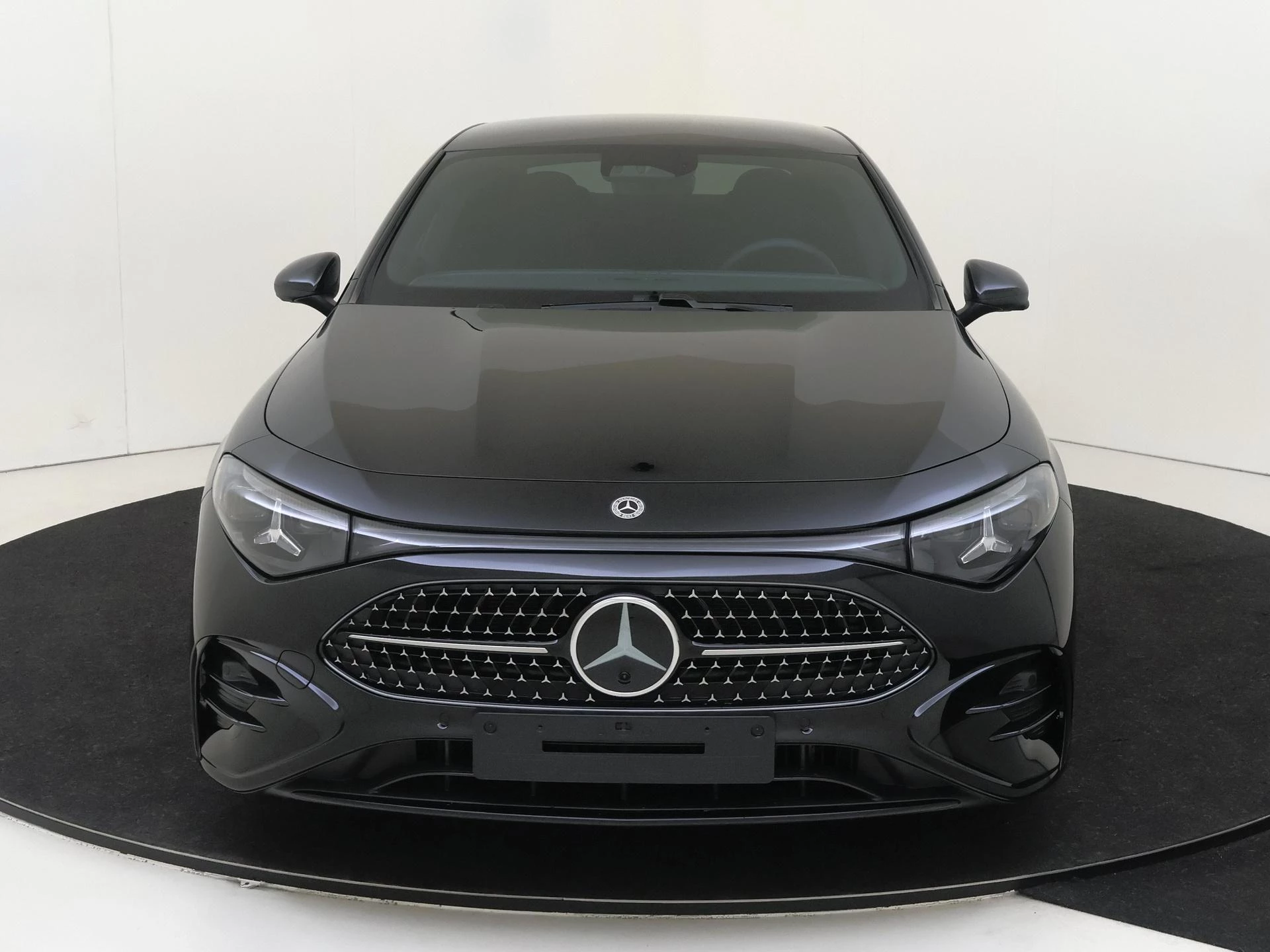 Mercedes-Benz-CLA-image-5
