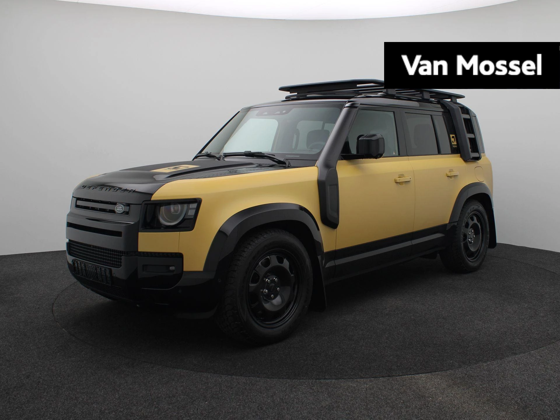 Land Rover-Defender-image-0