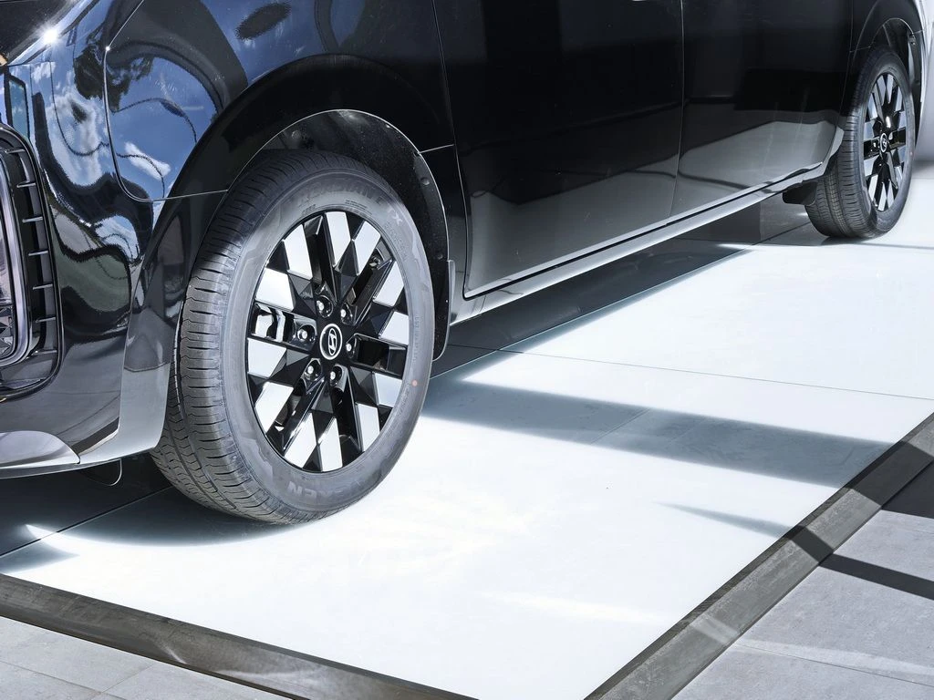 Hyundai-Staria-image-3