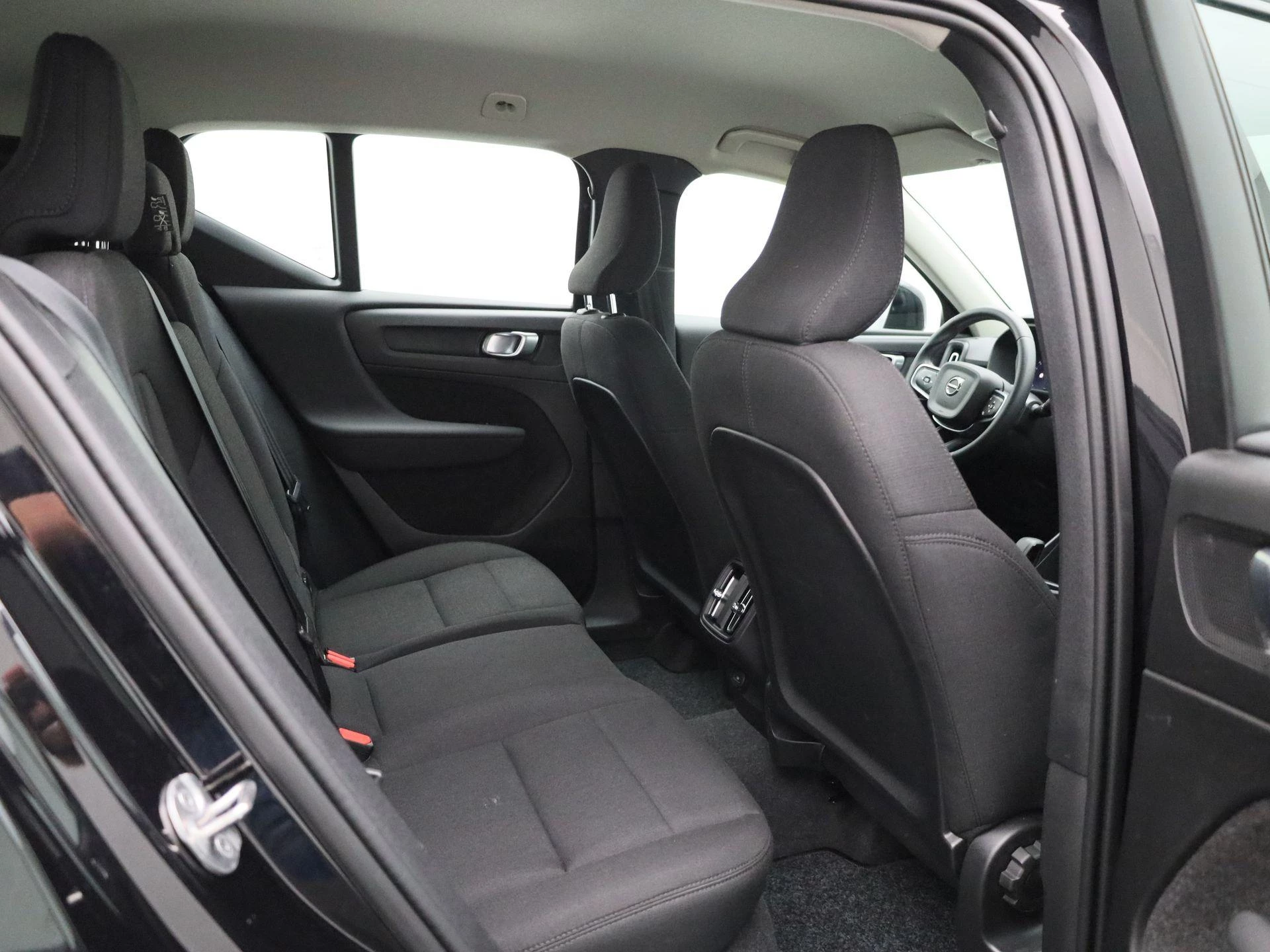 Volvo-XC40-image-30