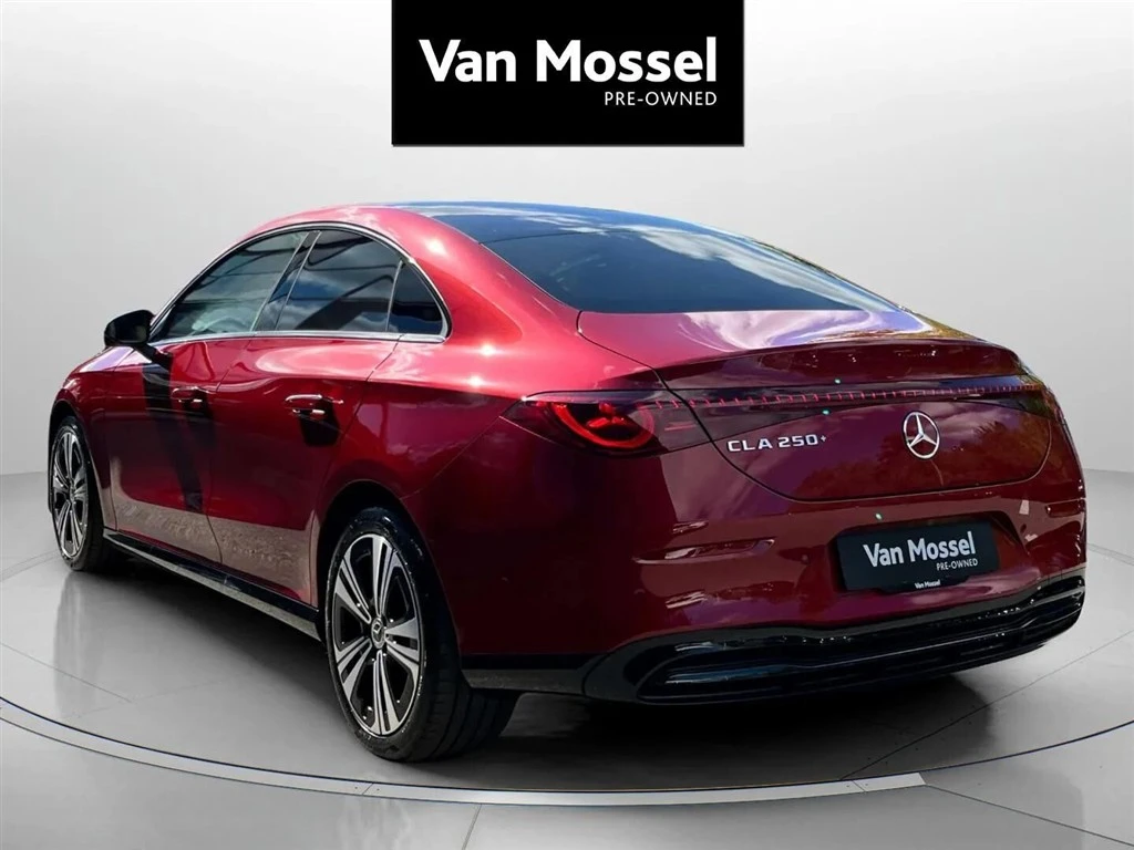 Mercedes-Benz-CLA-image-6