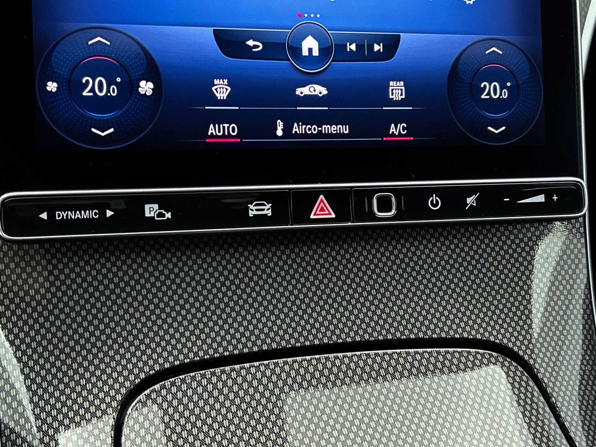 Mercedes-Benz-C-Klasse-image-18
