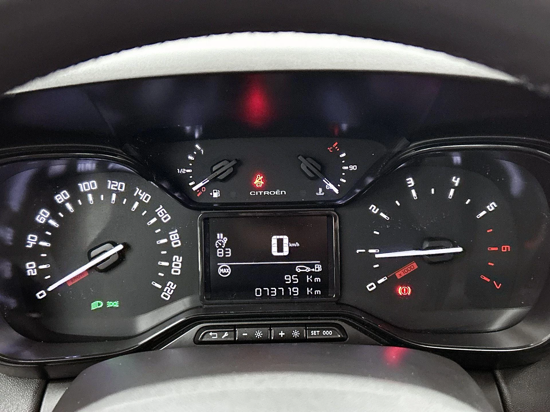 Citroën-C3 Aircross-image-11