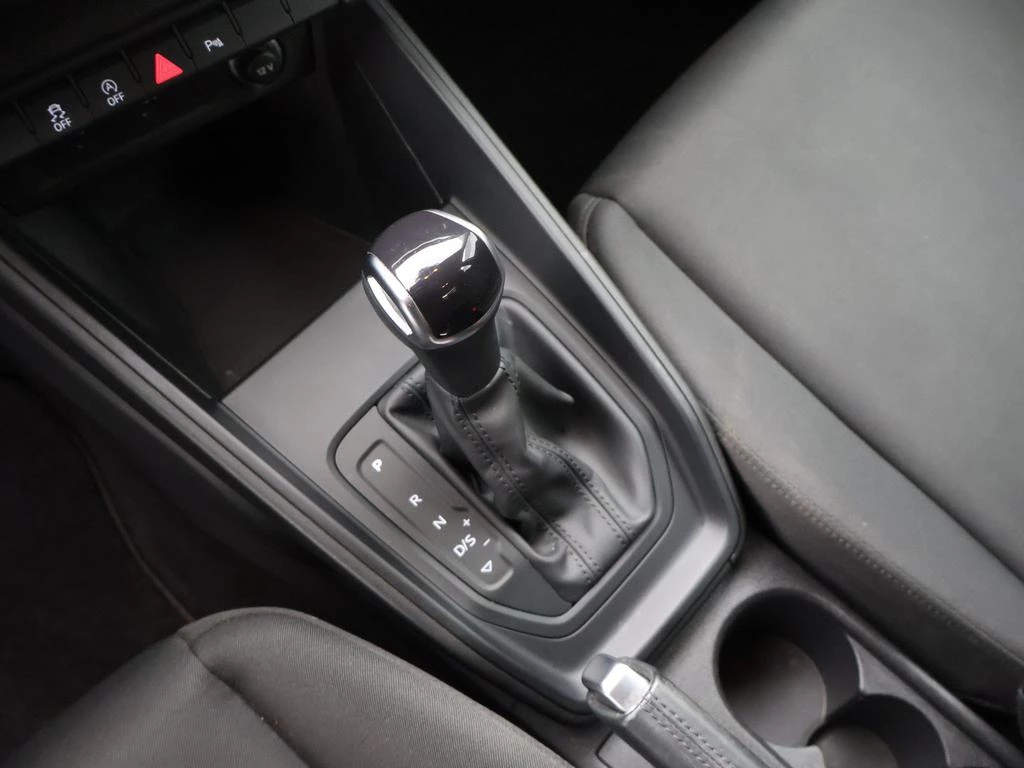 Audi A1 Sportback Audi A1 Sportback Business Edition Attraction 25TFSI 95PK *AUTOMAAT*PDC*VIRTUAL COCKPIT*APP-CONNECT*NAVI*CRUISE*...*