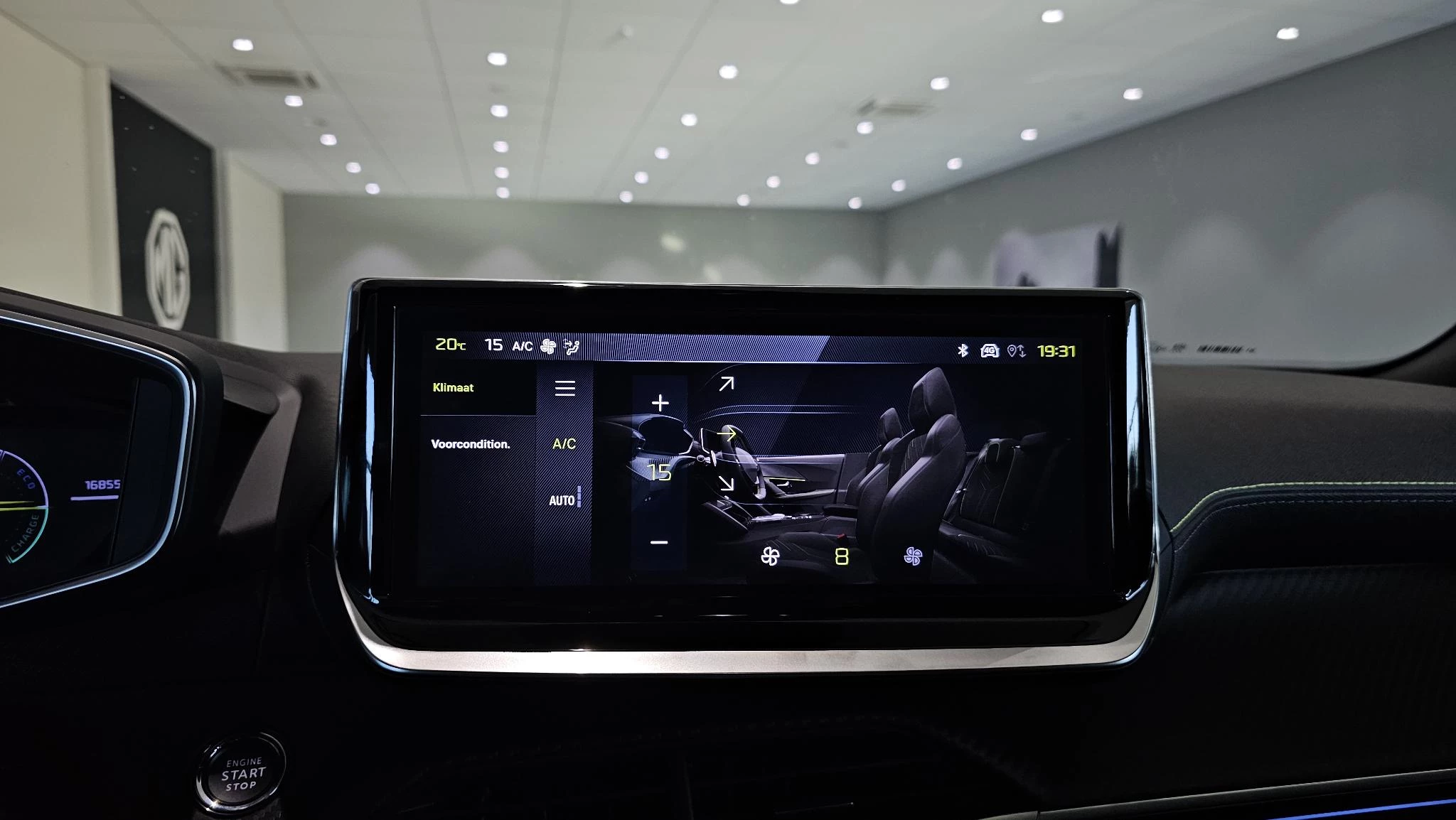 Peugeot e-2008 EV GT Avantage 54 kWh