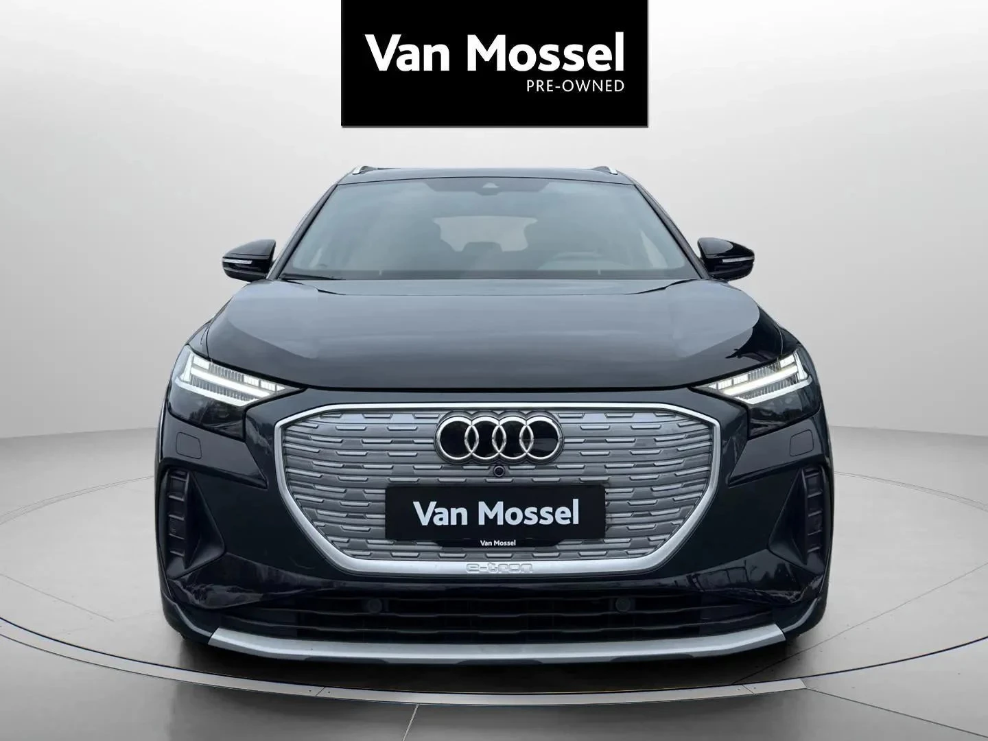 Audi-Q4 e-tron-image-1