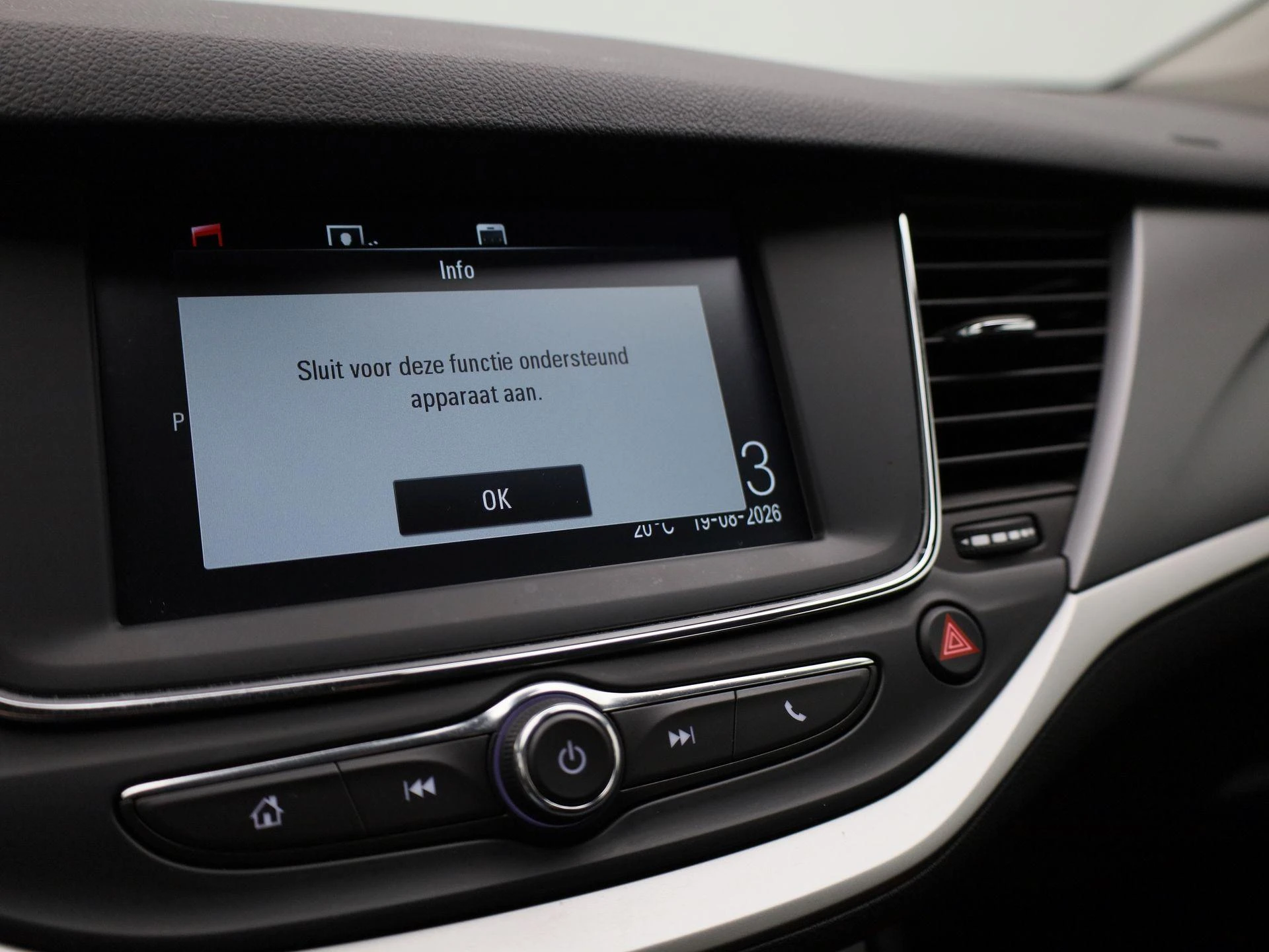 Opel-Astra-image-15