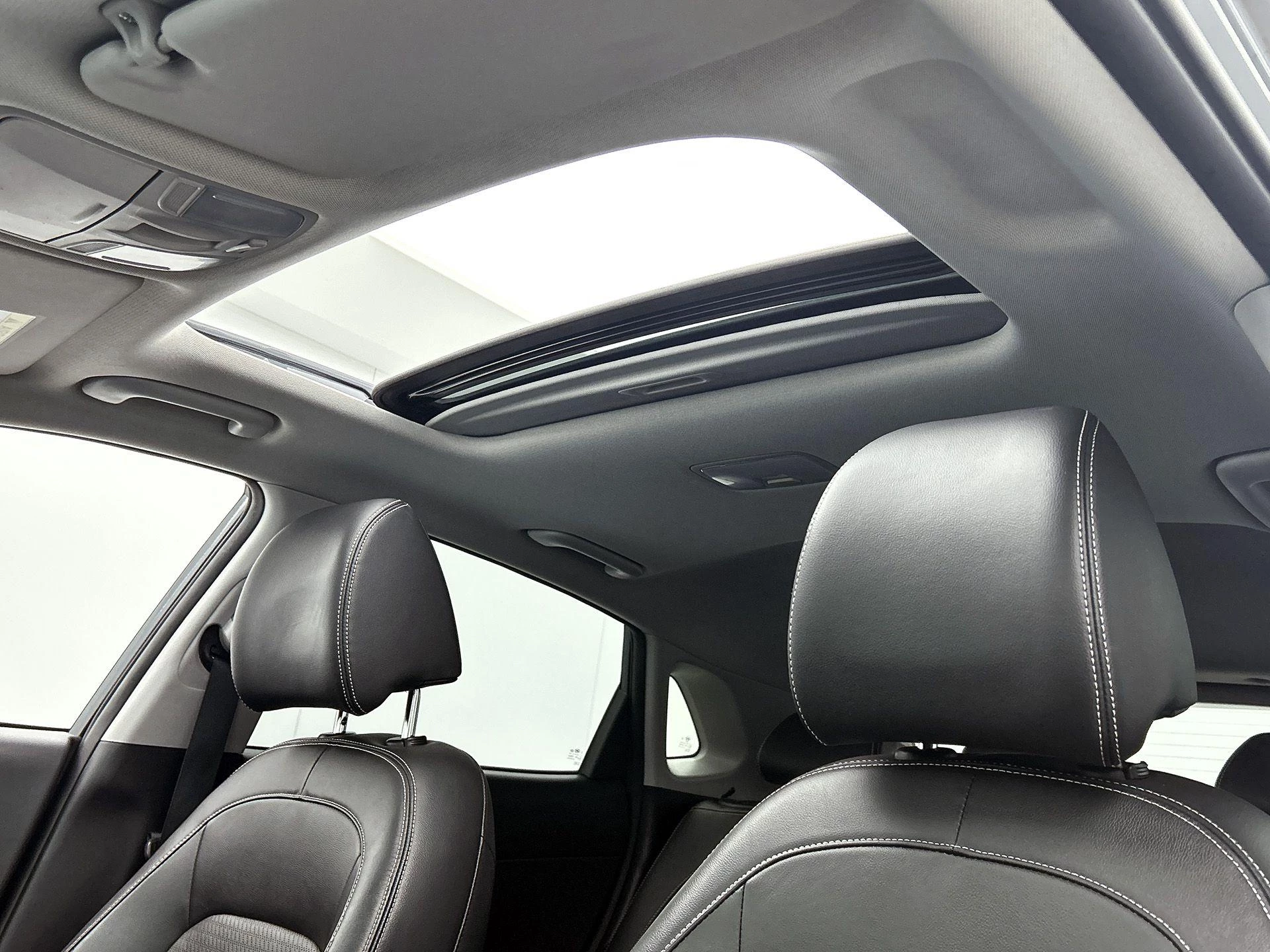 Hyundai-Kona-image-39