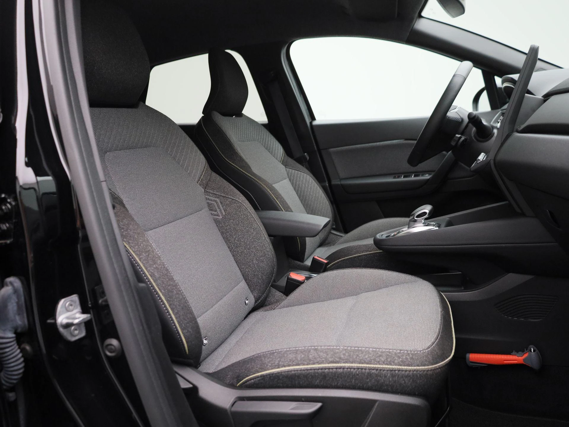 Renault-Captur-image-34