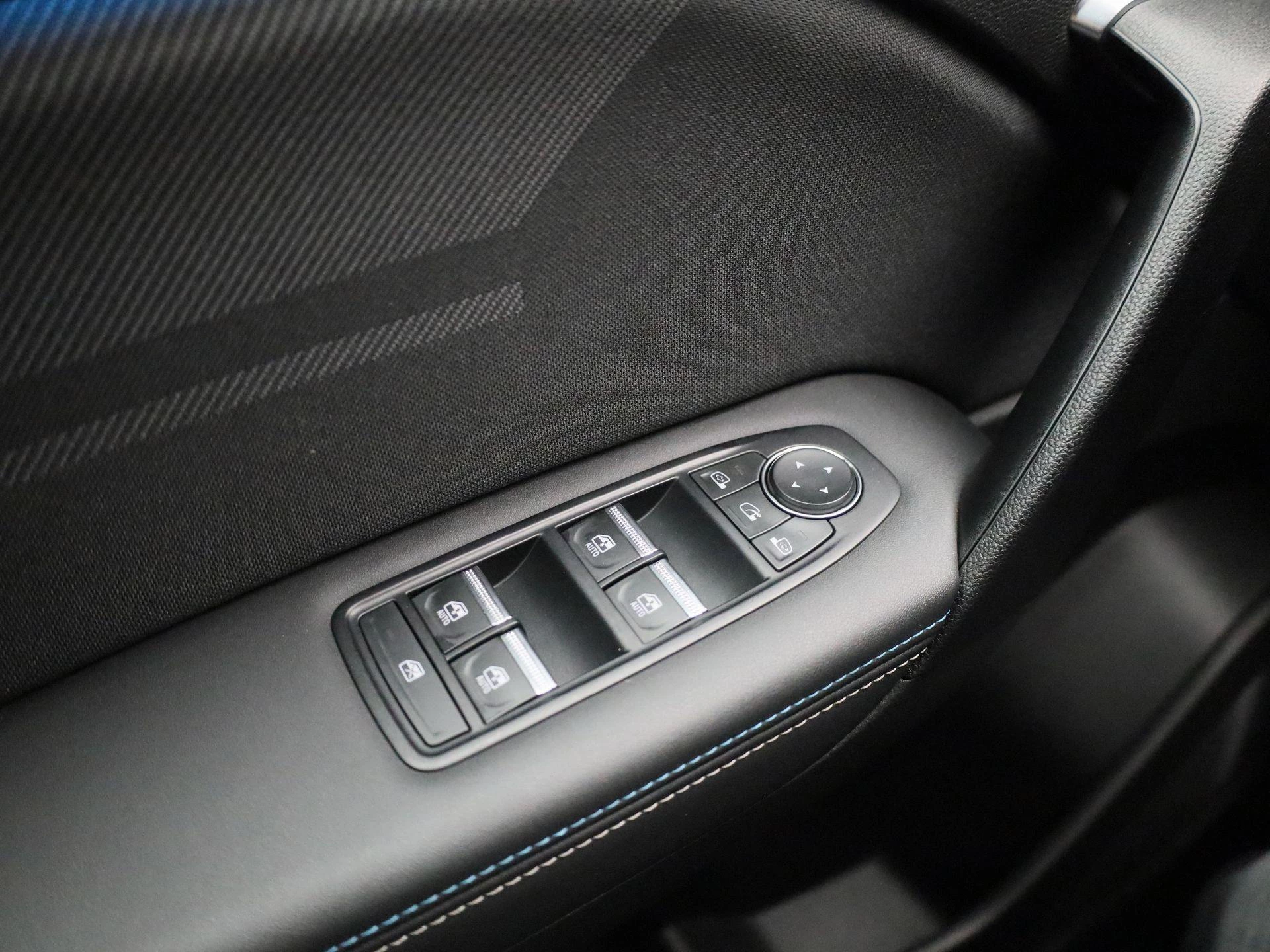 Renault-Captur-image-24