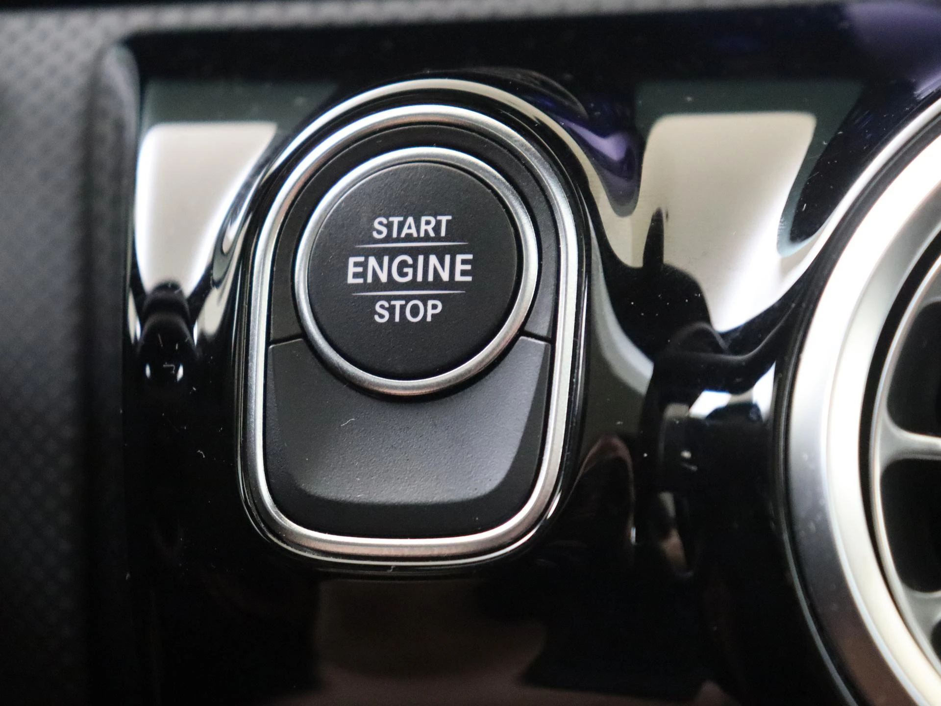 Mercedes-Benz-A-Klasse-image-21