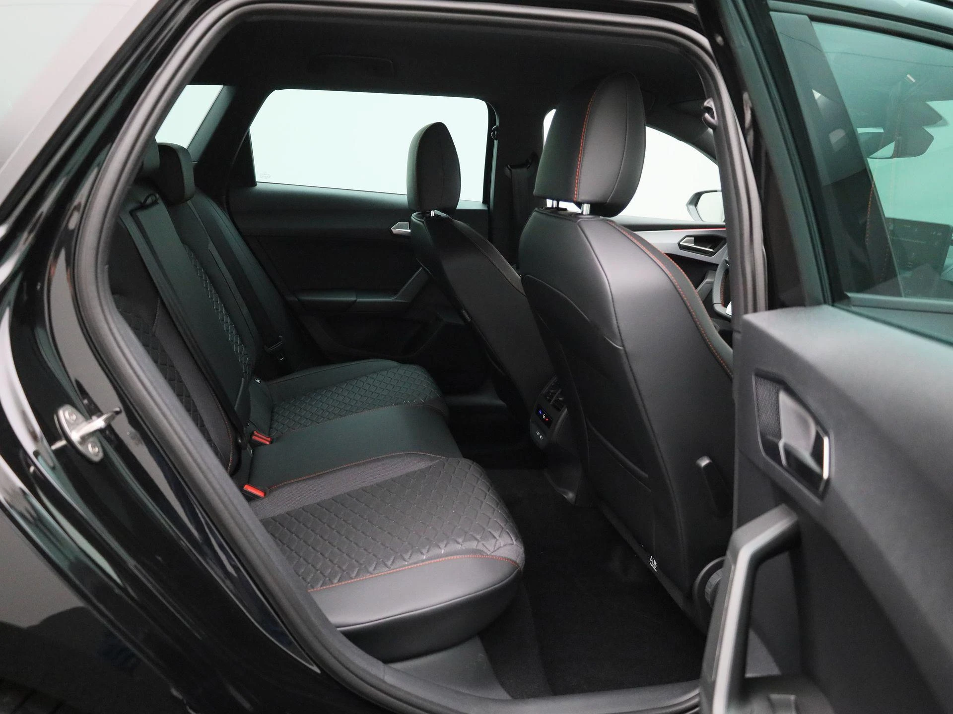 SEAT Leon Sportstourer 1.5 TSI e-Hybrid FR Business