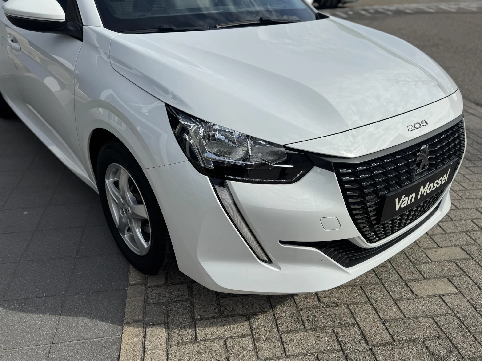 Peugeot-208-image-6
