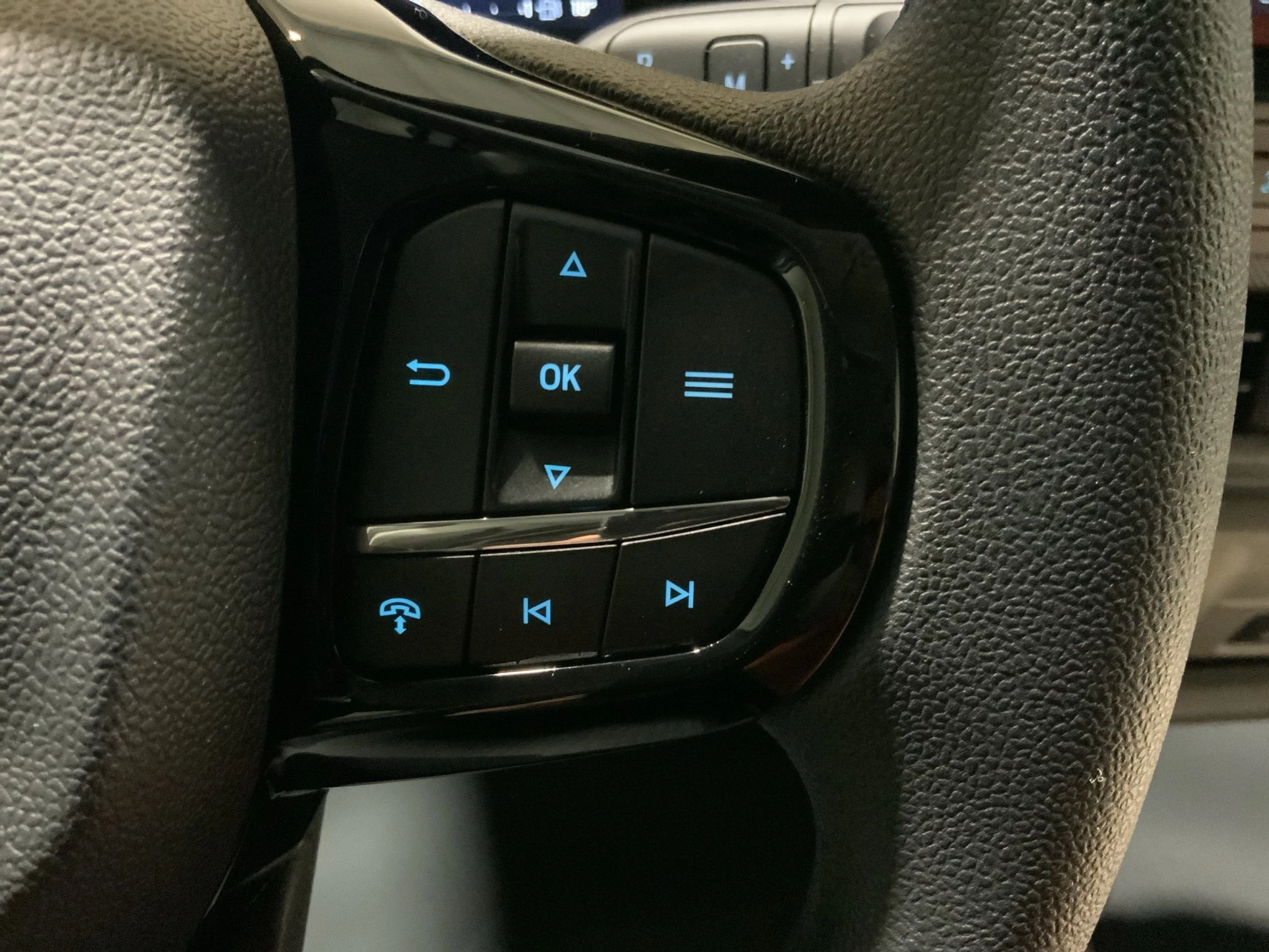 Ford Transit Custom Trend 320 L1 Automatik MJ 2026.50 *Aktionspreis ab Lager bis zum 30.06.2026*
